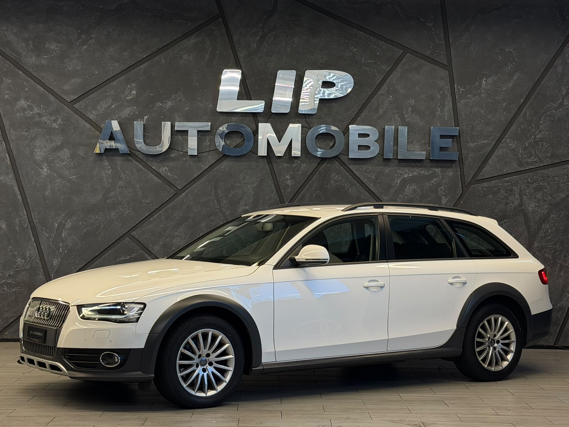 AUDI A4 allroad 2.0 TDI quattro S-tronic-image-0