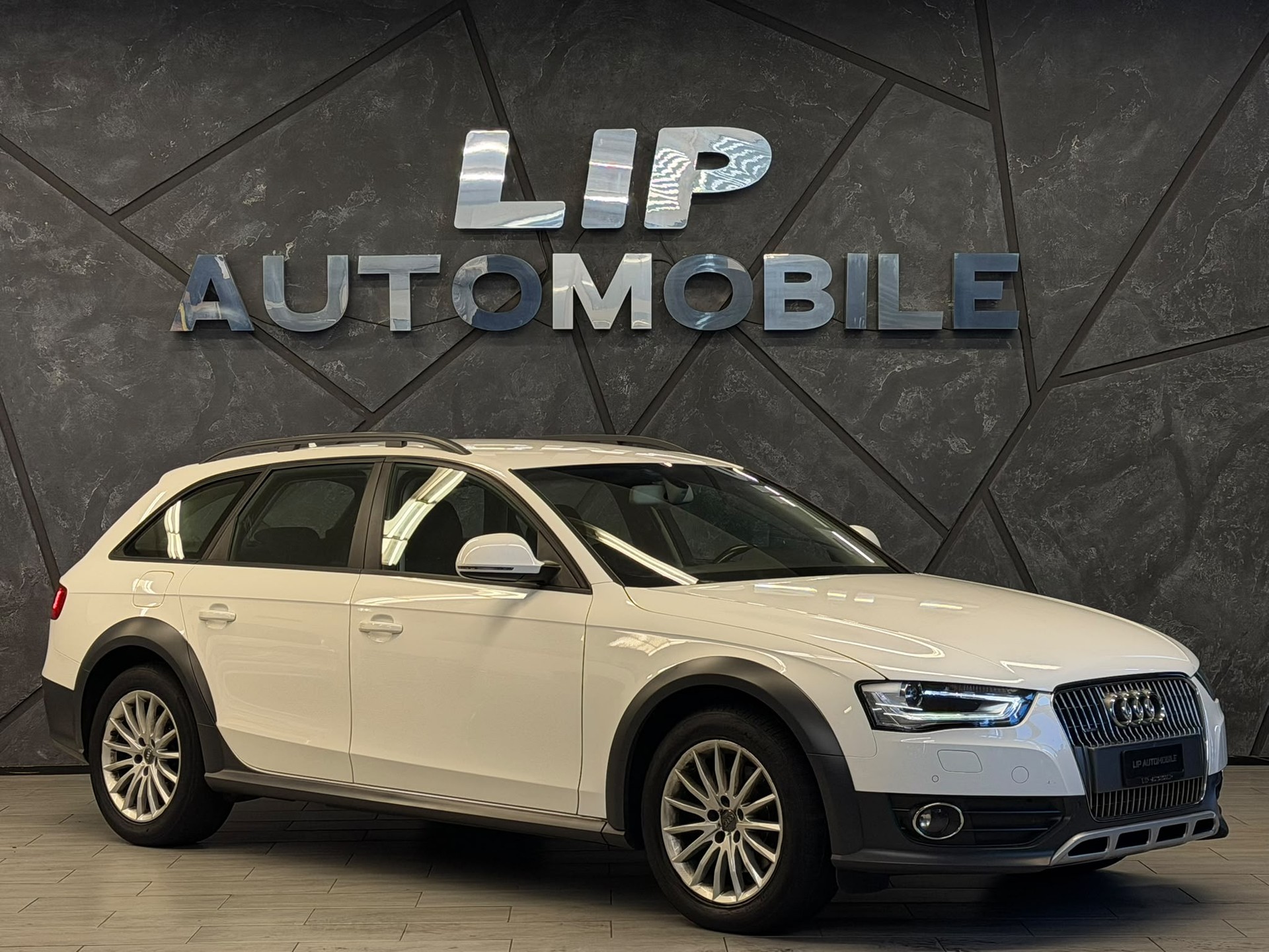 AUDI A4 allroad 2.0 TDI quattro S-tronic-image-2