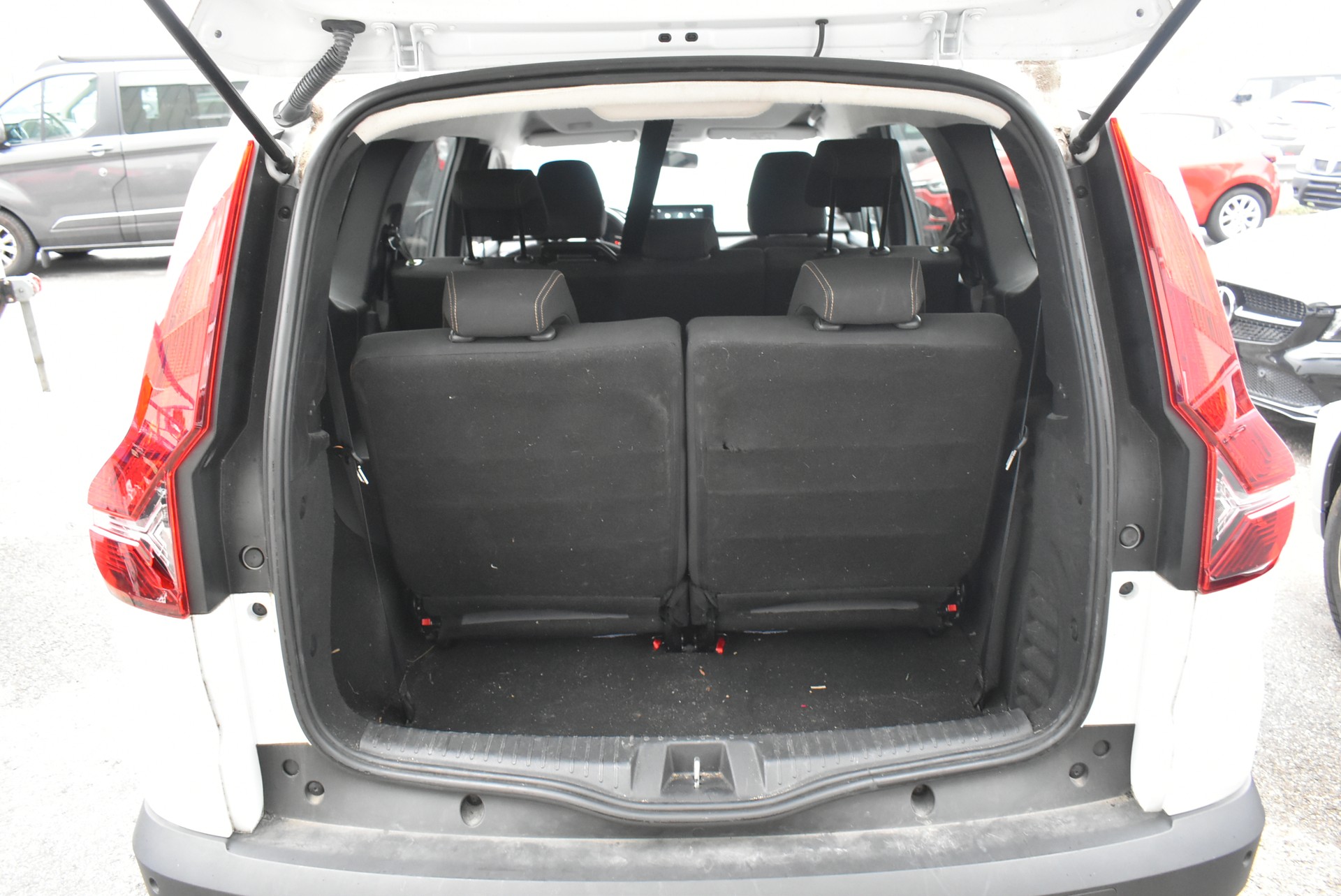 DACIA Jogger HEV 140 Expression-image-5