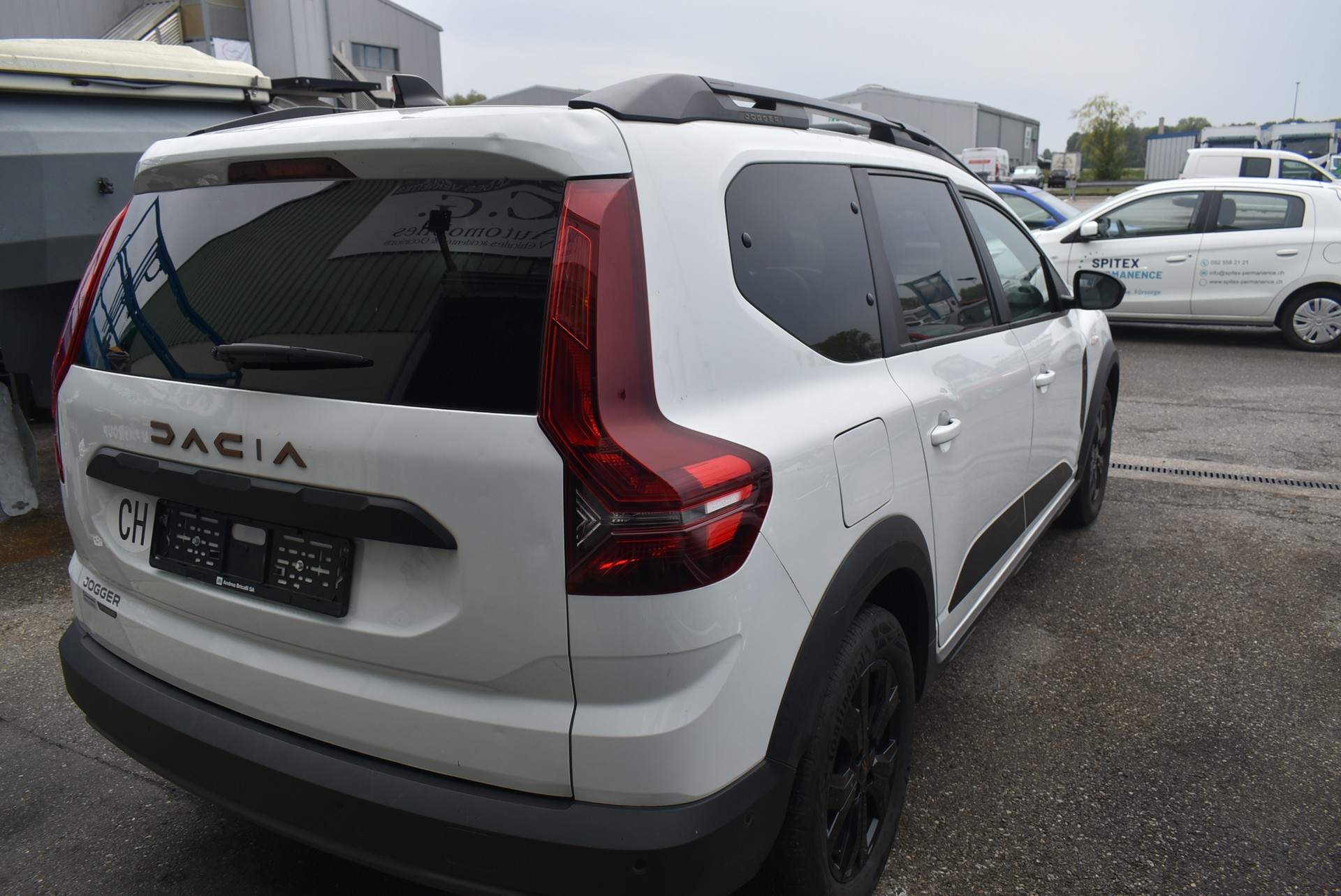 DACIA Jogger HEV 140 Expression-image-2