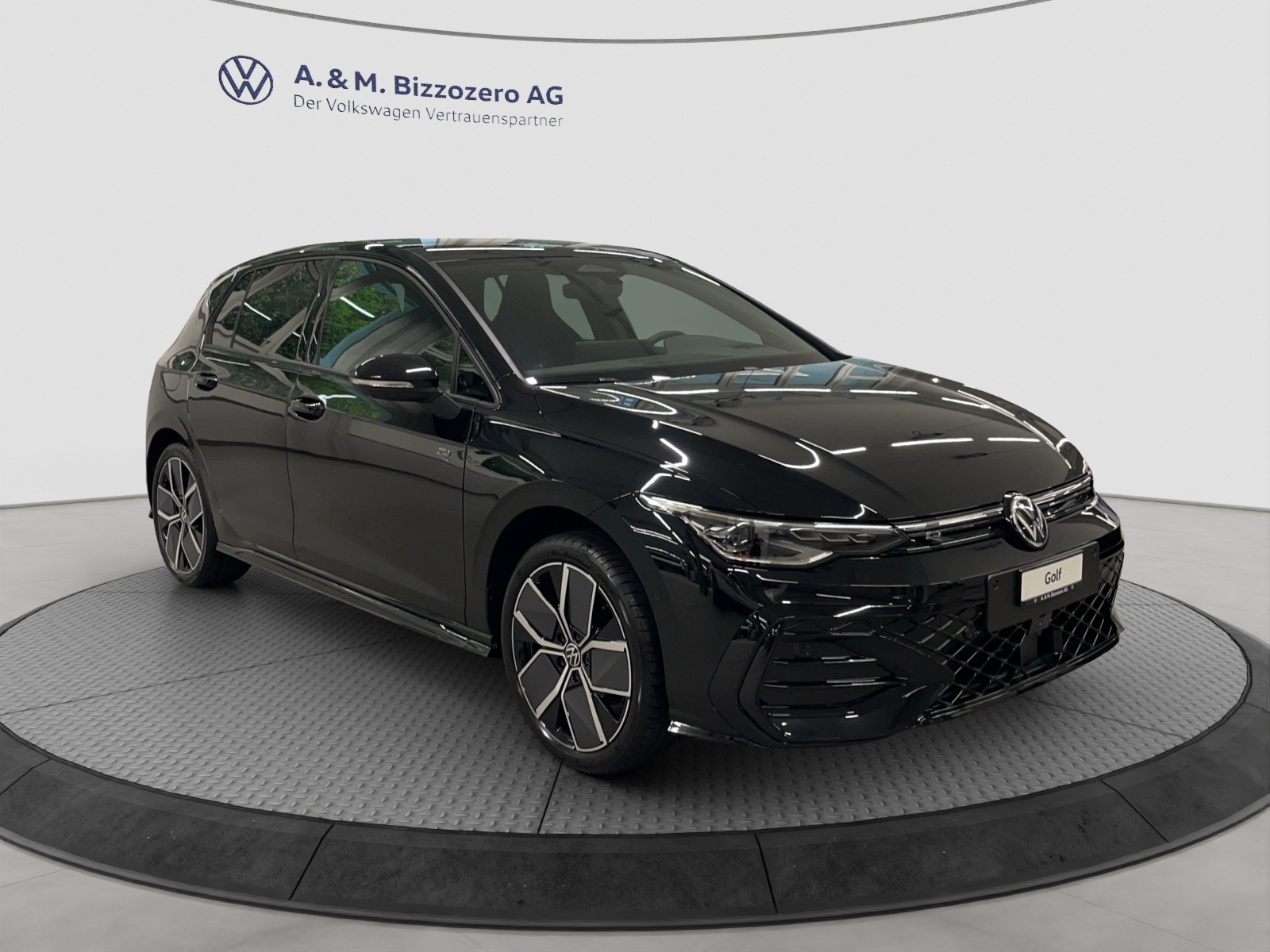 VW Golf 1.5 e TSI mHEV R-Line DSG-image-6