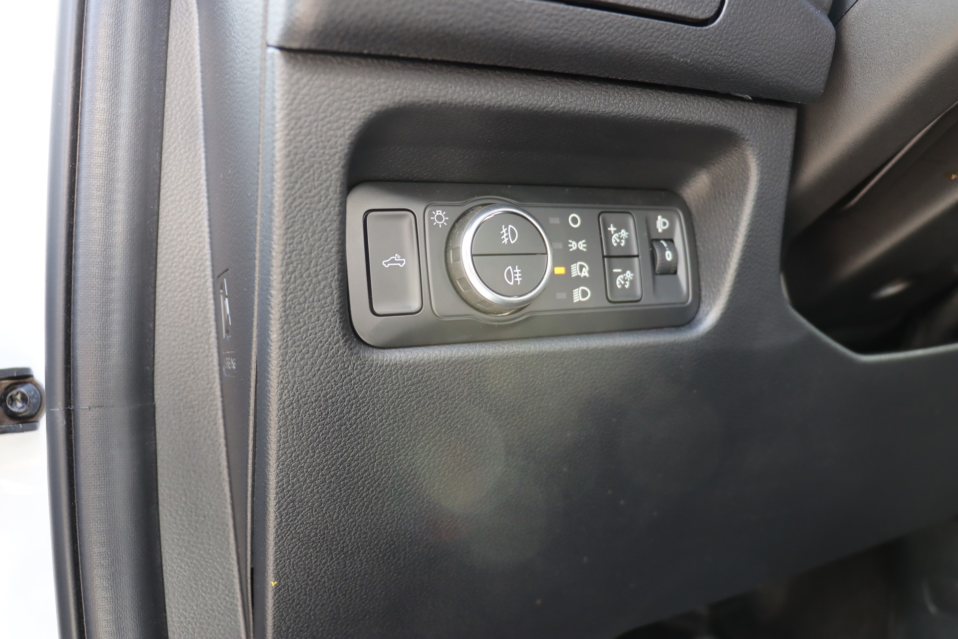 FORD Ranger Limited 2.0 Eco Blue 4x4 Automat-image-19