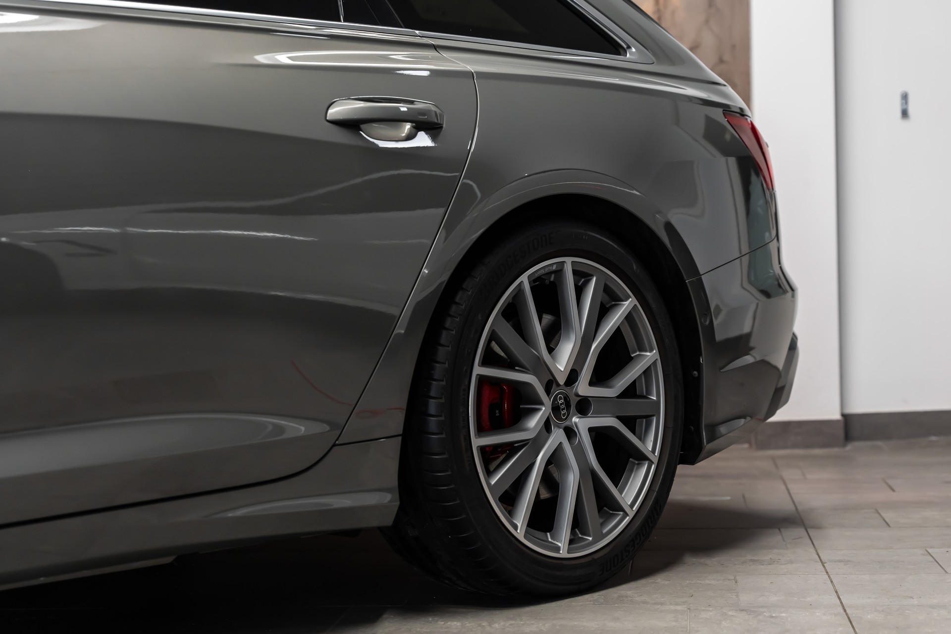 AUDI S6 Avant 3.0 TDI quattro tiptronic *Matrix*Panorama*360°*B&O*AHK*-image-10