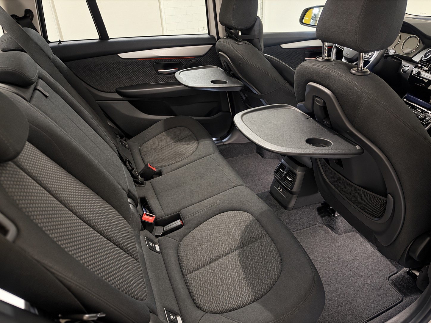 BMW 218-image-4