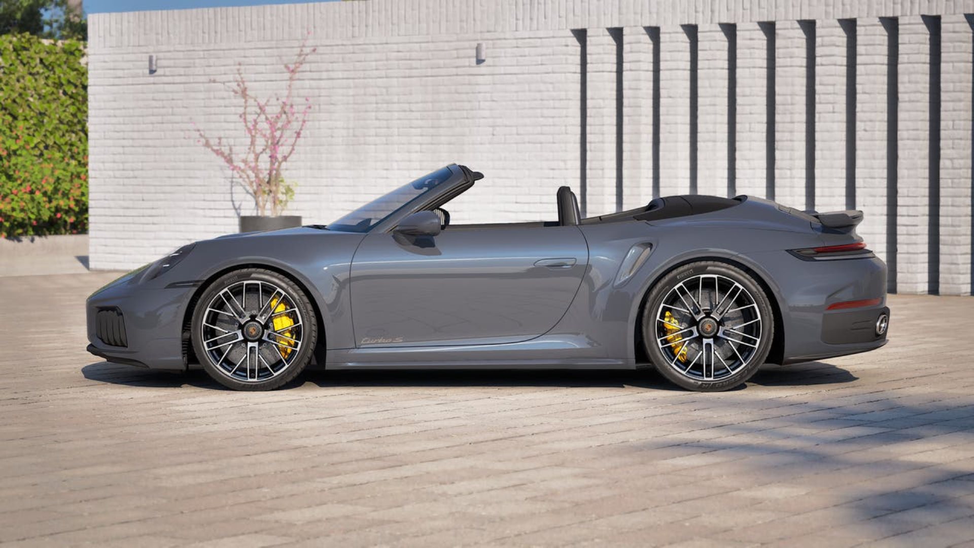 PORSCHE 911 Turbo S Cabriolet-image-1