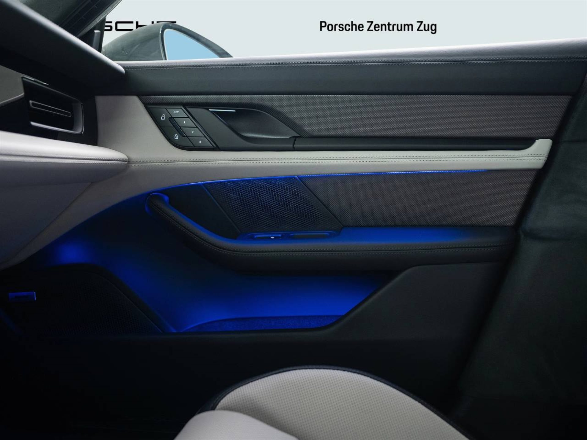 PORSCHE Taycan Turbo S-image-27