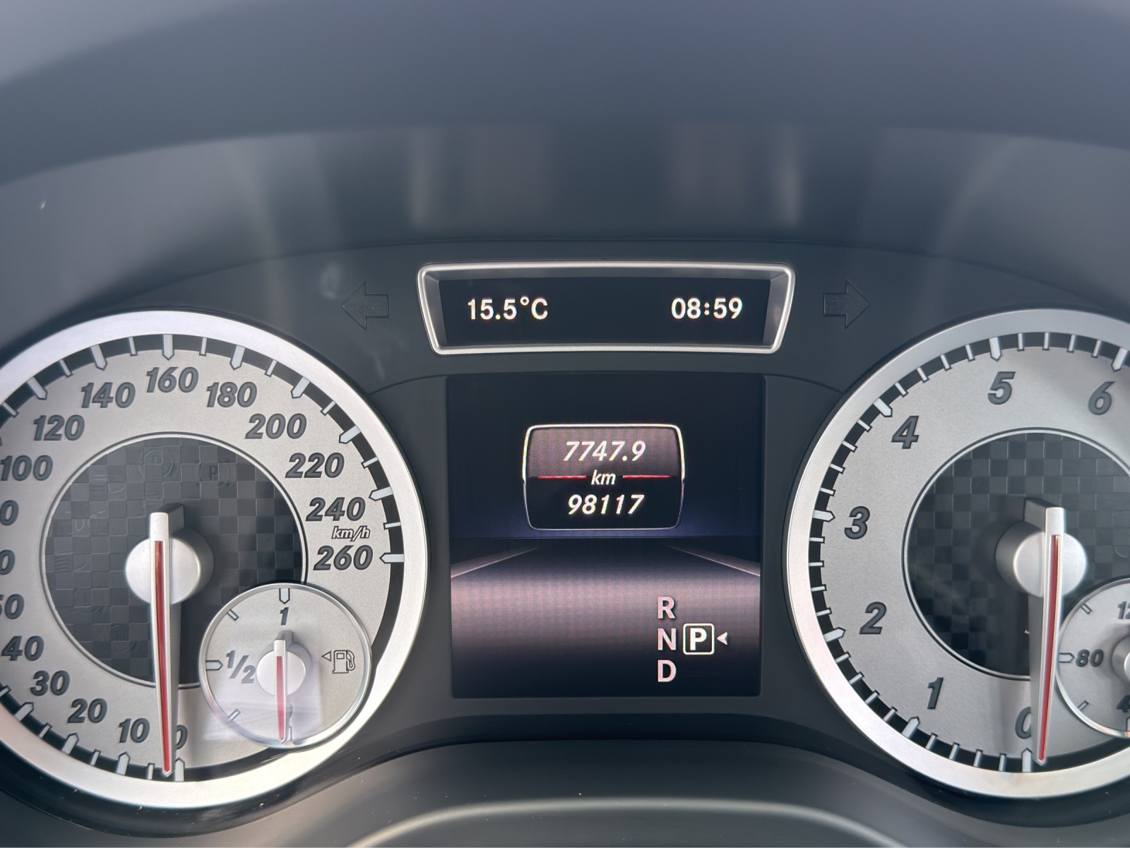 MERCEDES-BENZ A 180 Style Autotronic-image-10