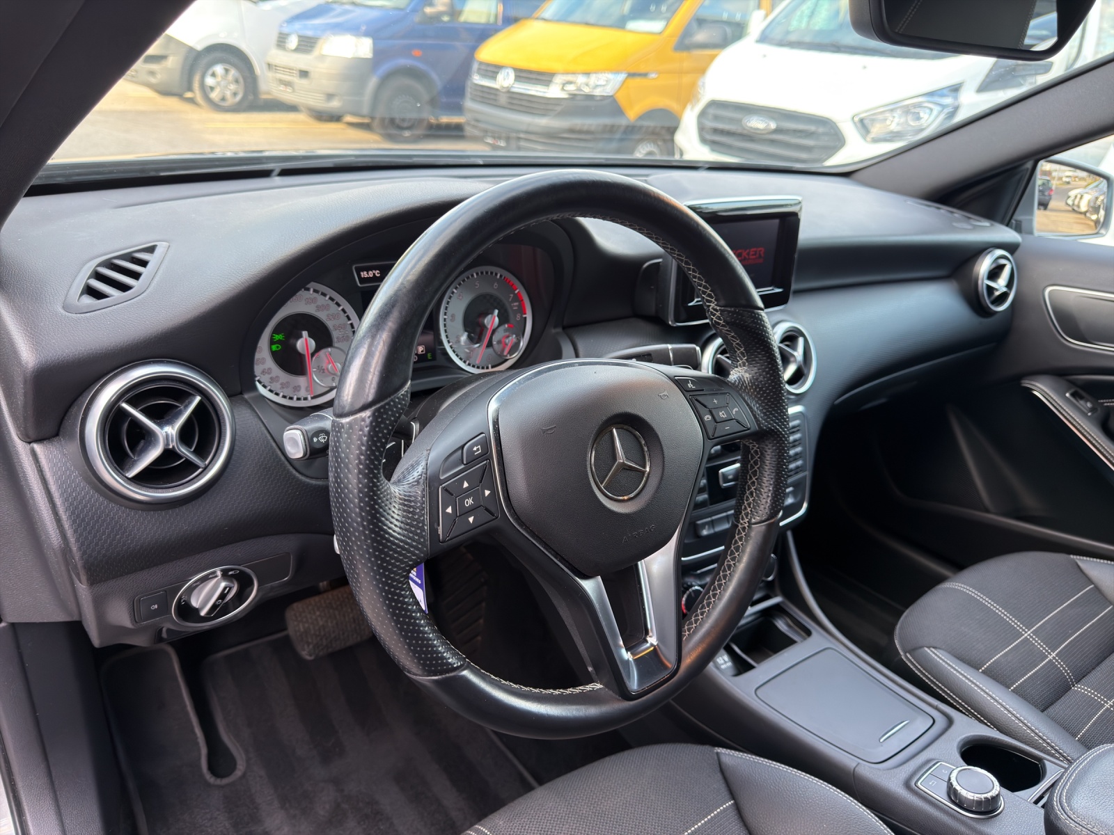 MERCEDES-BENZ A 180 Style Autotronic-image-21