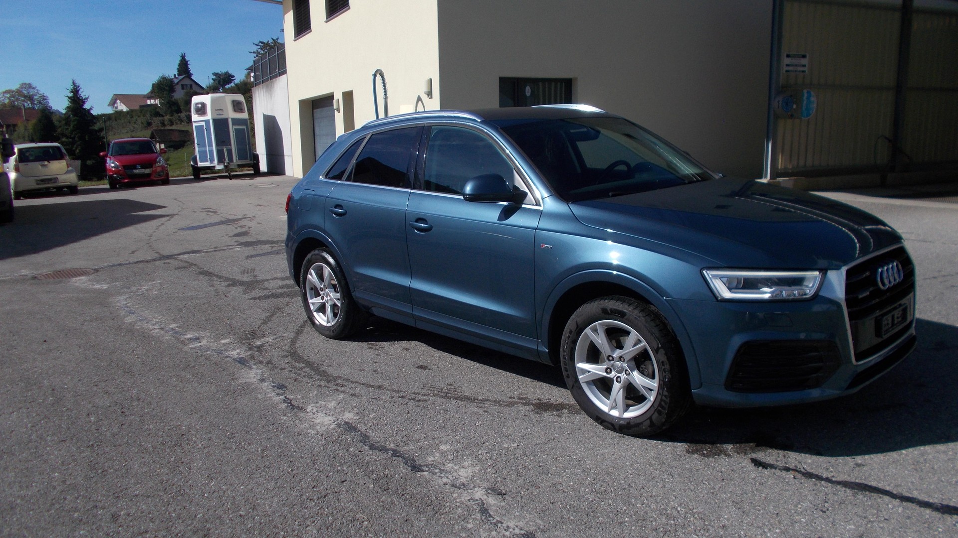 AUDI Q3 2.0 TDI sport quattro S-tronic-image-1