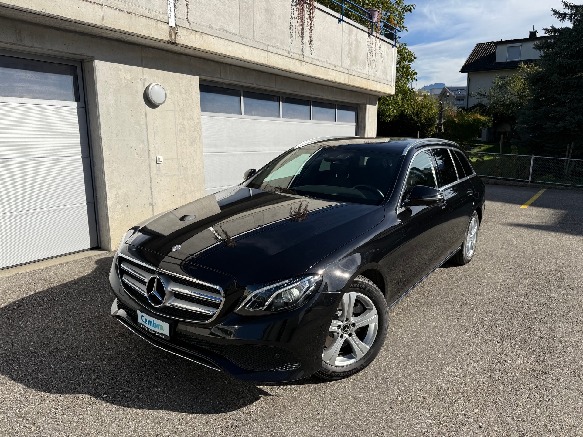 MERCEDES-BENZ E 200 4 Matic 9G-Tronic-image-0