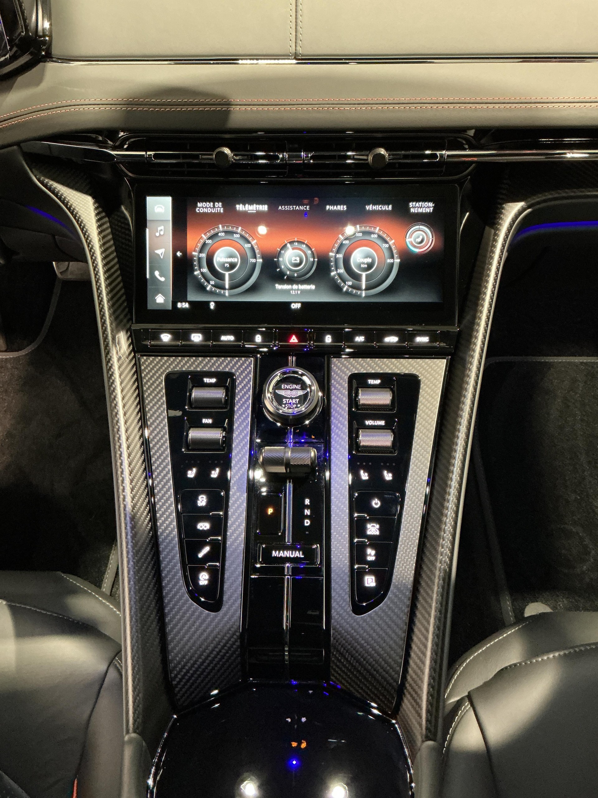 ASTON MARTIN DB12 Coupé 4.0 S V8 Bi-Turbo-image-14