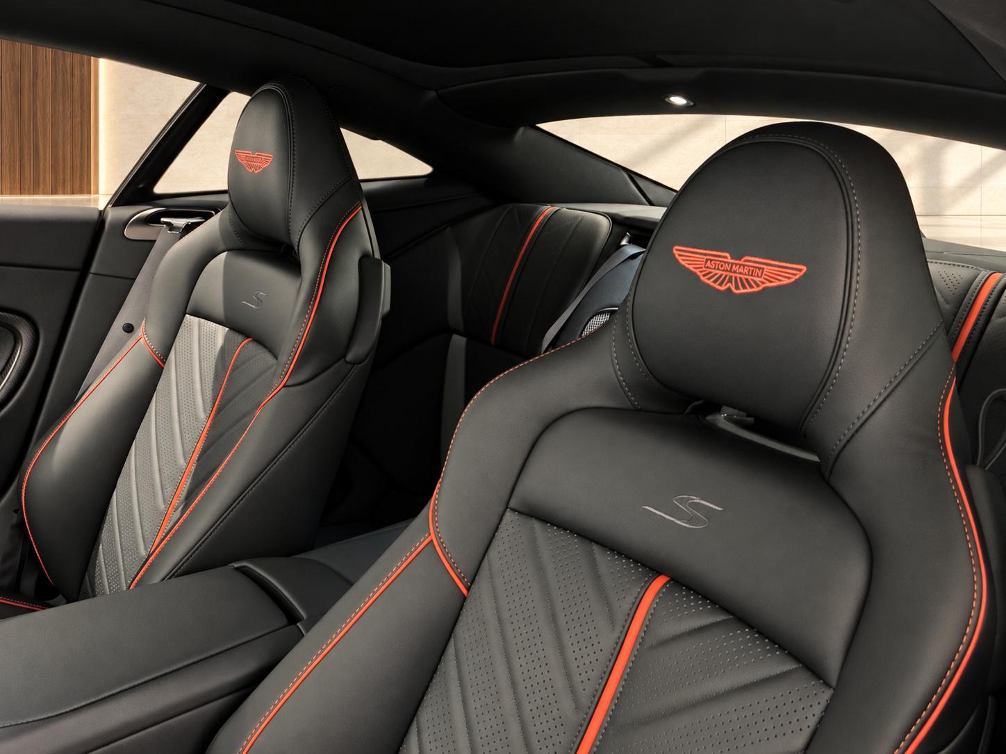 ASTON MARTIN DB12 Coupé 4.0 S V8 Bi-Turbo-image-11