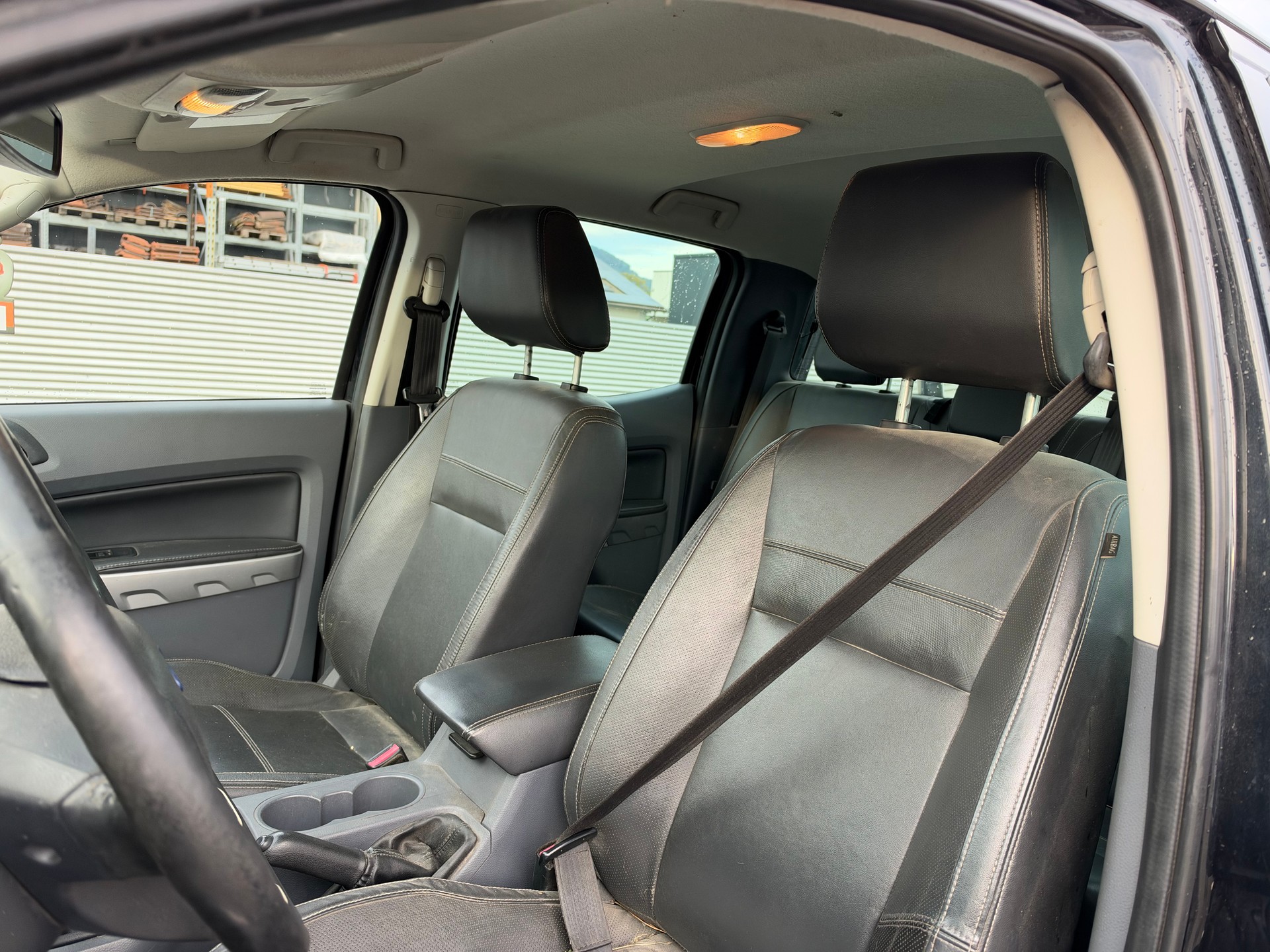 FORD Ranger Wildtrak 3.2 TDCi 4x4-image-16