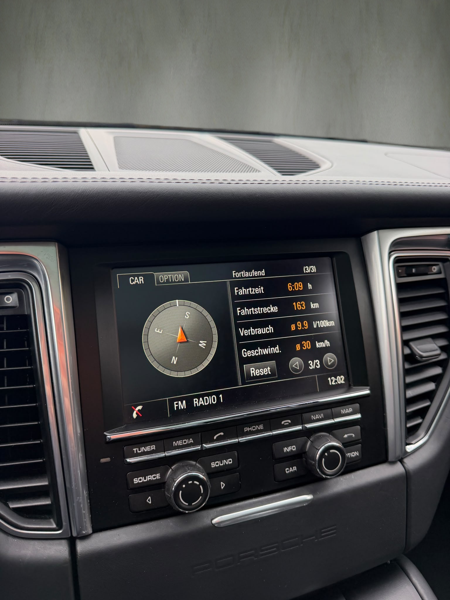 PORSCHE Macan S Diesel PDK-image-14