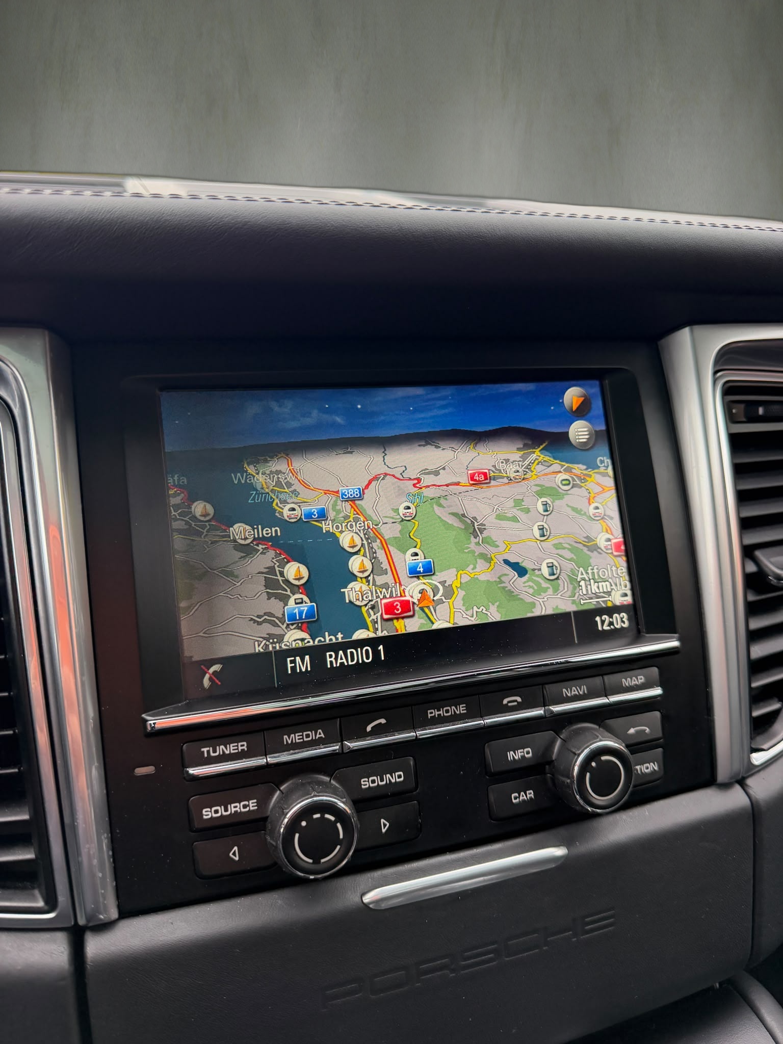 PORSCHE Macan S Diesel PDK-image-16