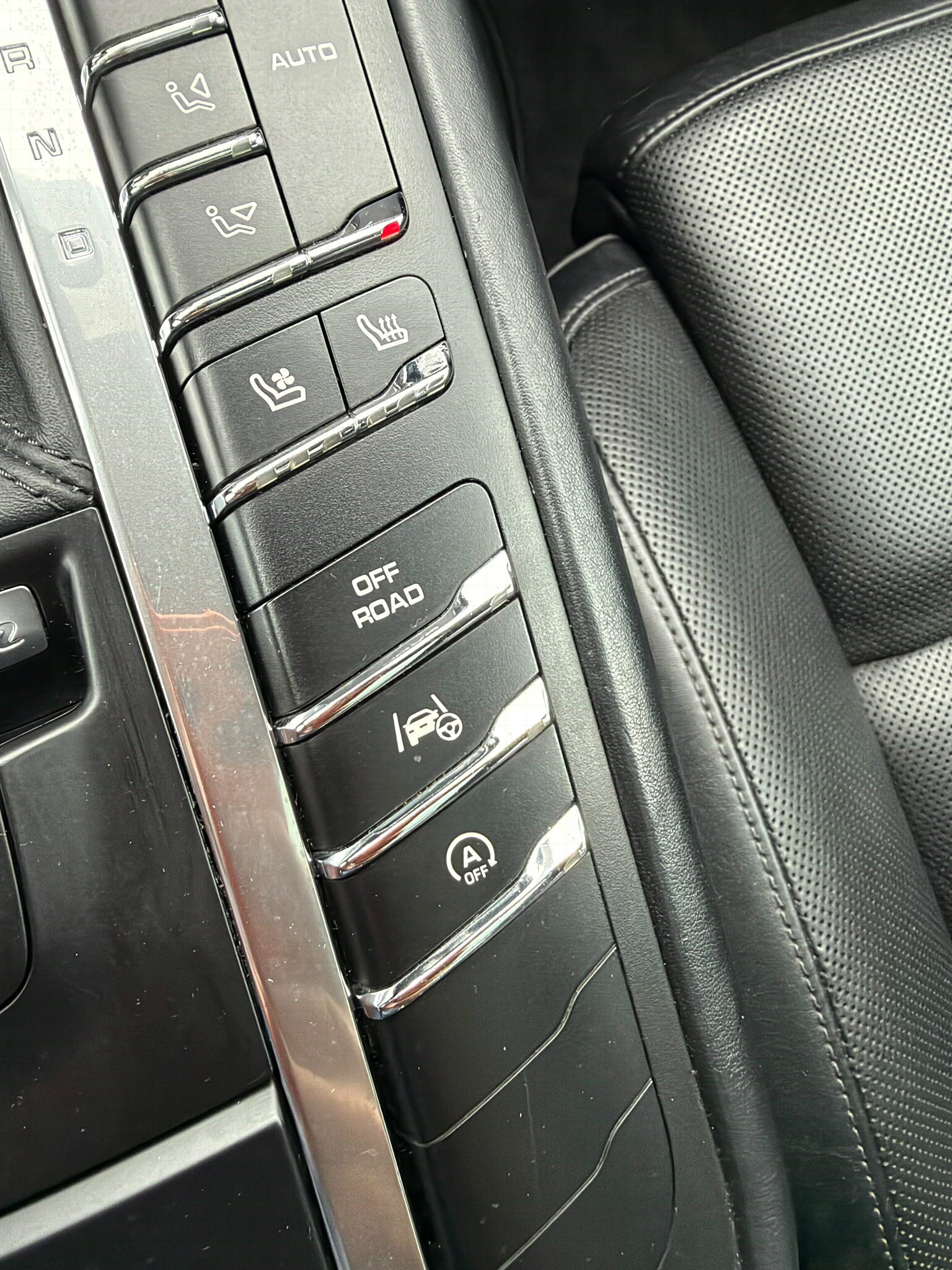 PORSCHE Macan S Diesel PDK-image-19