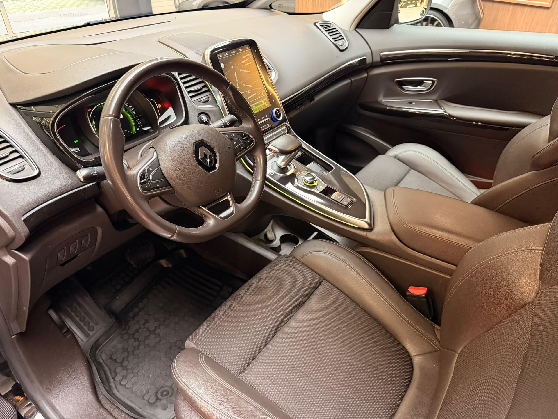 RENAULT Espace 1.6 dCi 160 Intens EDC-image-12