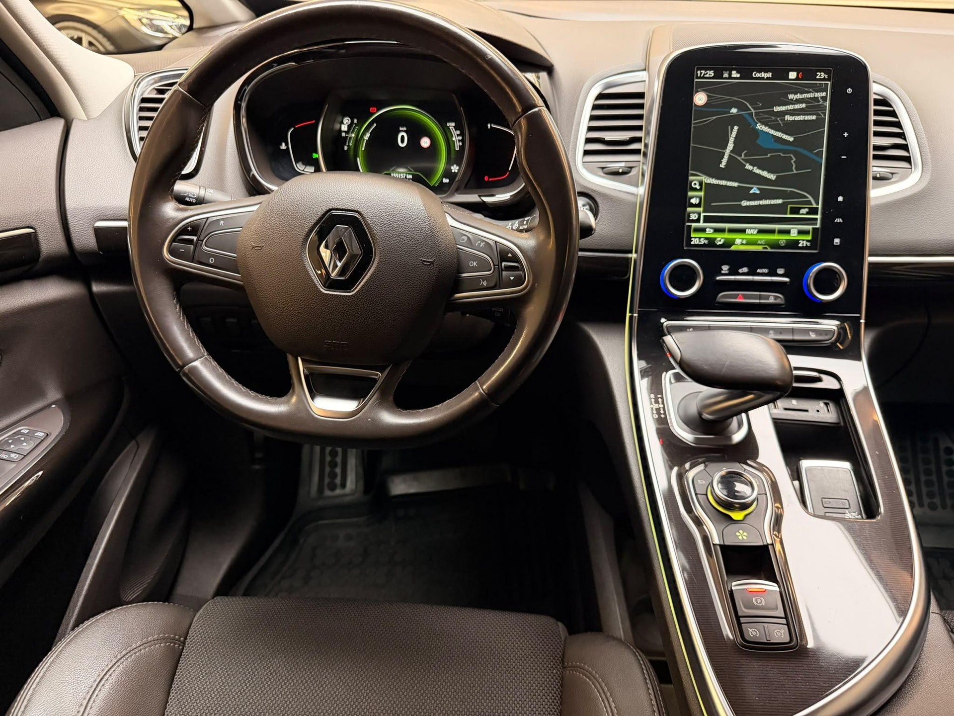 RENAULT Espace 1.6 dCi 160 Intens EDC-image-11