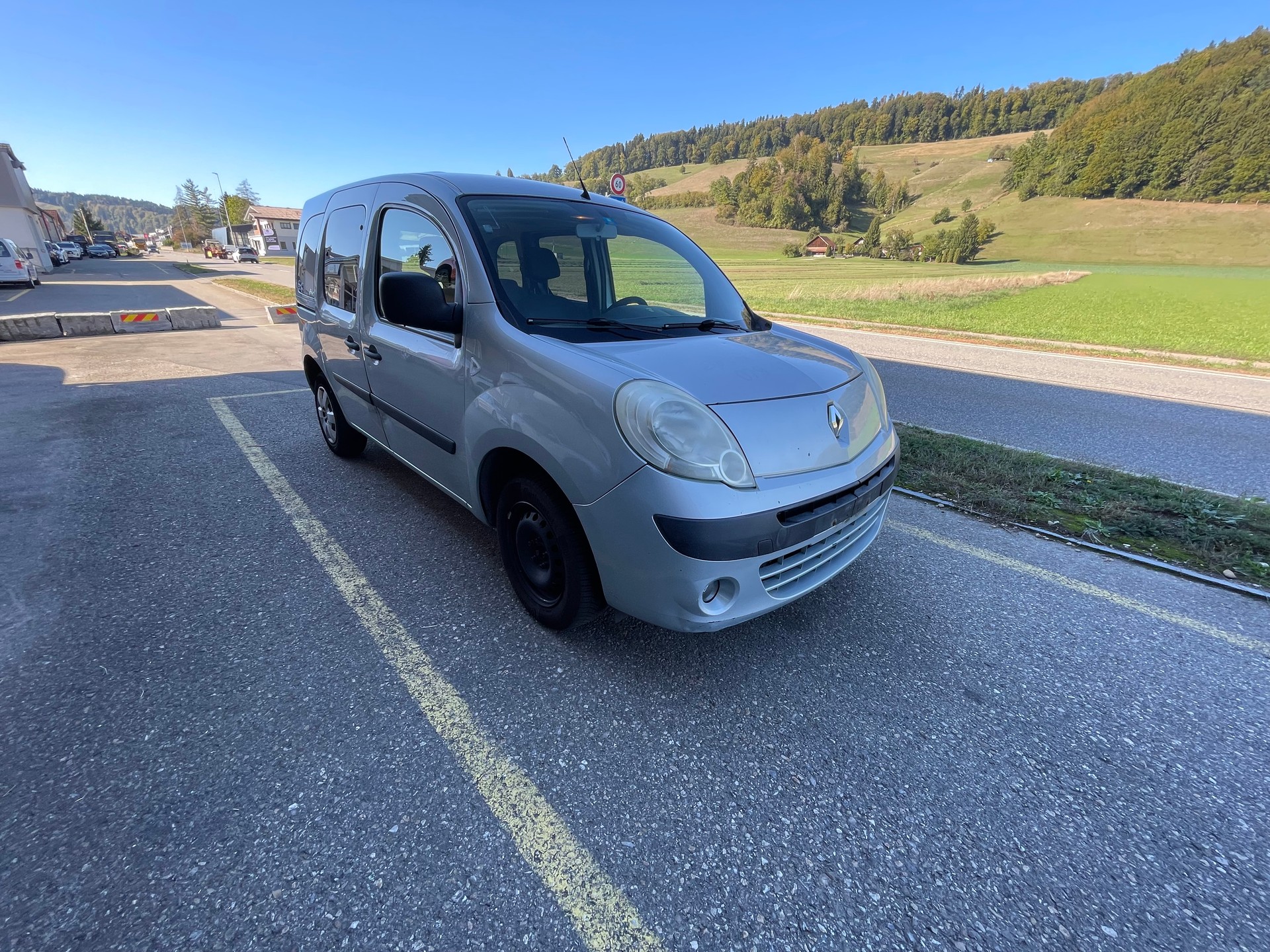 RENAULT Kangoo 1.6 16V Expression Automatic-image-2