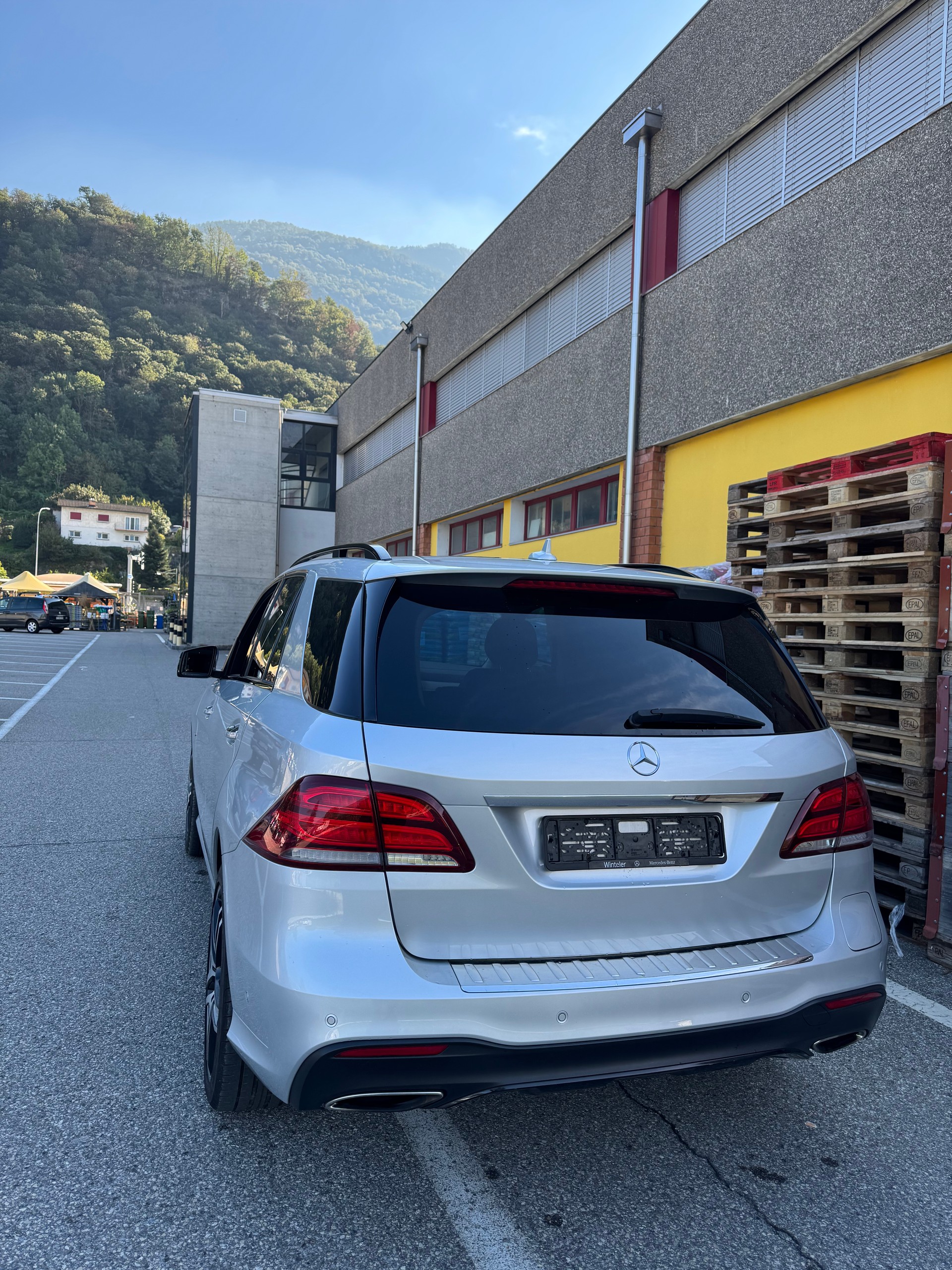 MERCEDES-BENZ GLE 500 e 4Matic 7G-Tronic-image-3