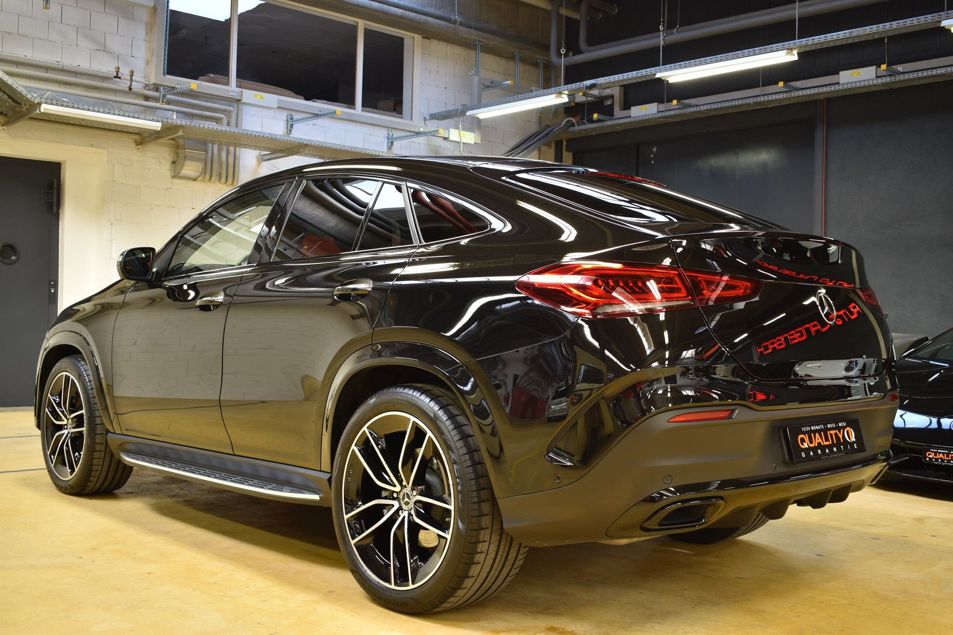 MERCEDES-BENZ GLE Coupé 400 d AMG 4Matic 9G-Tronic-image-2