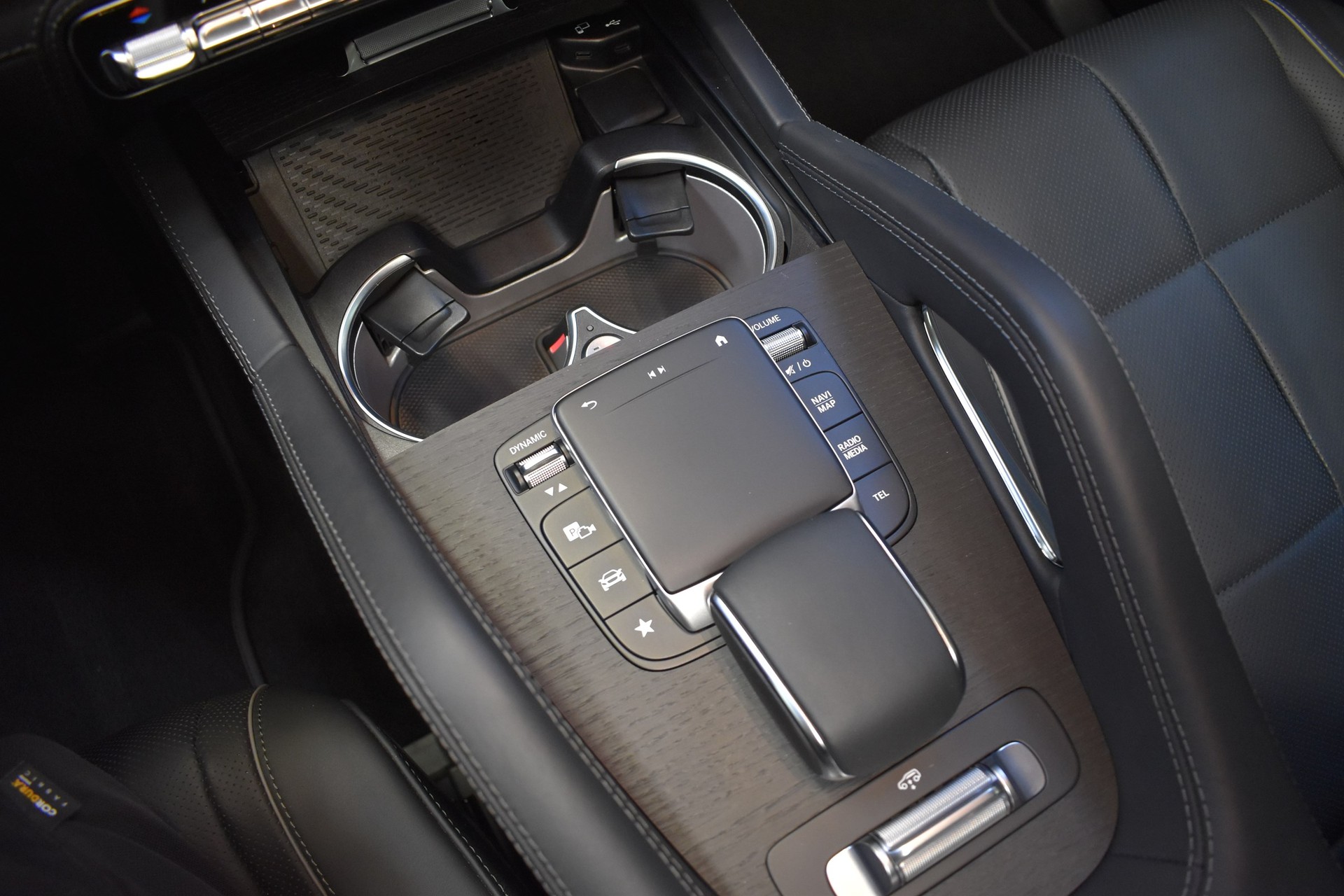 MERCEDES-BENZ GLE Coupé 400 d AMG 4Matic 9G-Tronic-image-24