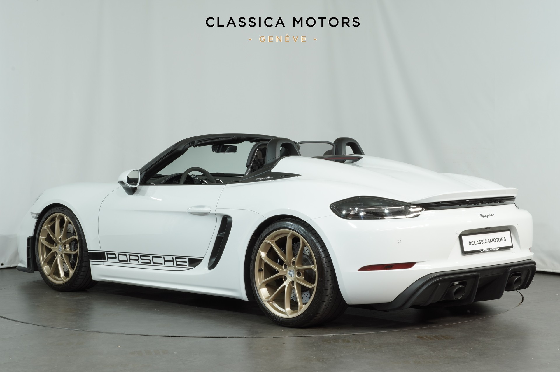 PORSCHE 718 Boxster Spyder PDK-image-6
