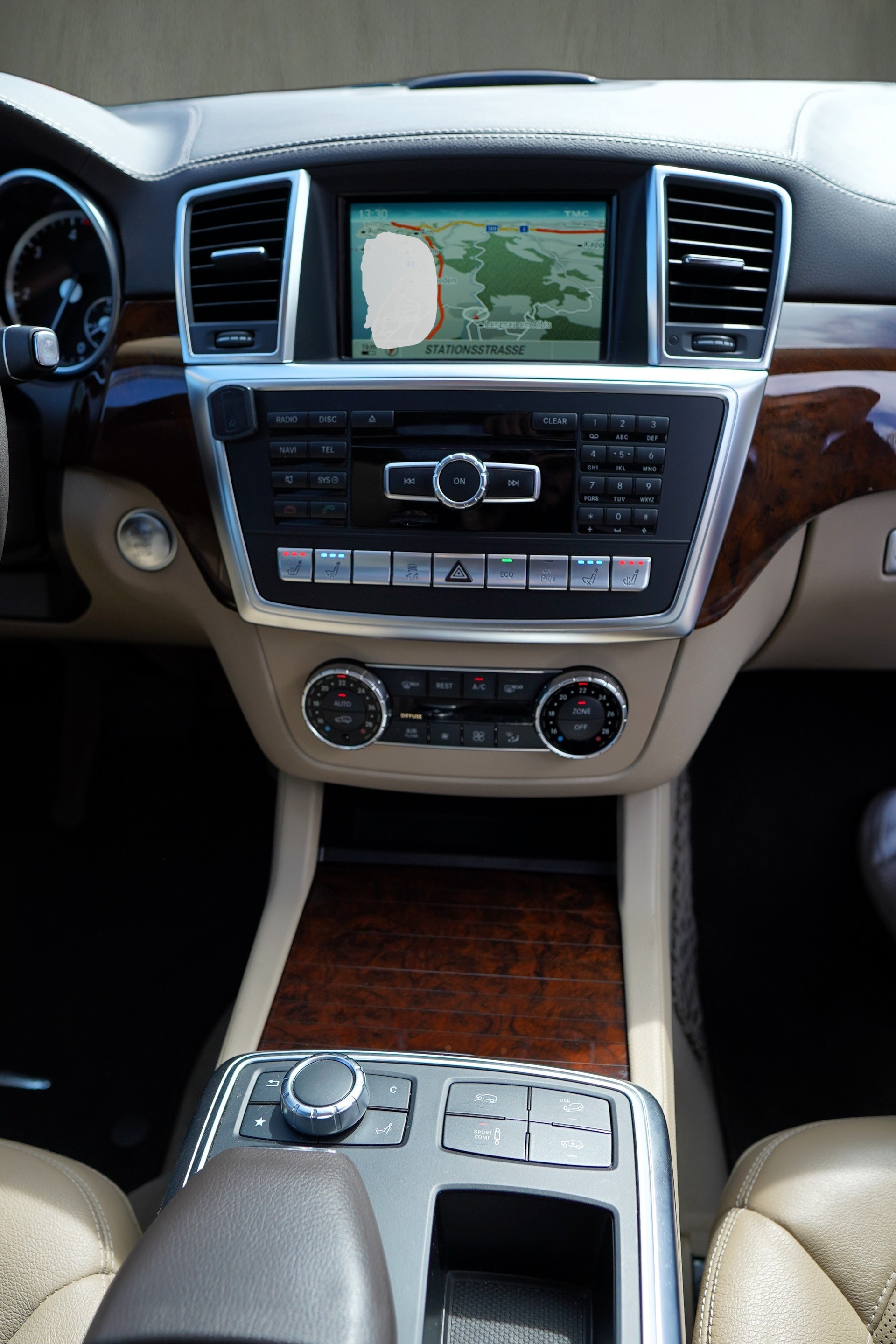 MERCEDES-BENZ GL 350 BlueTEC 4Matic 7G-TRONIC-image-22