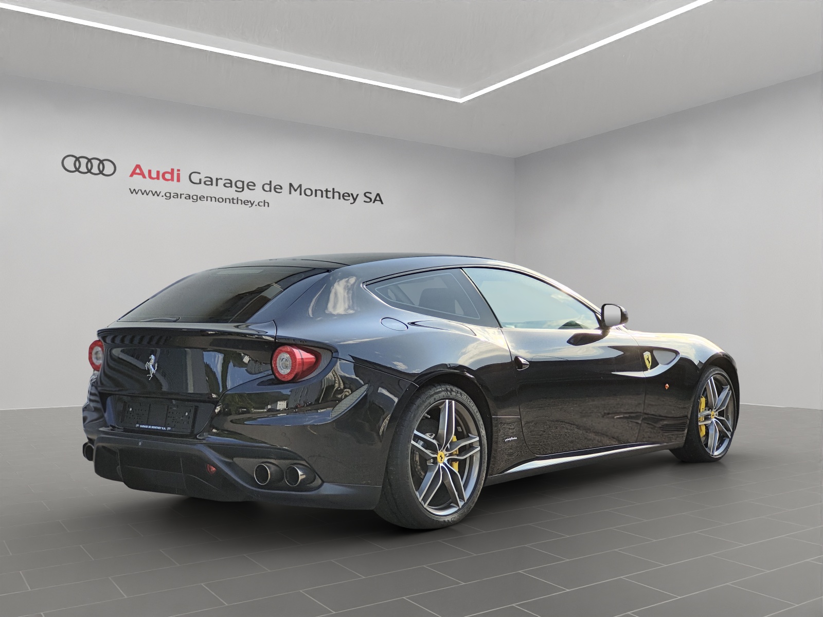 FERRARI FF-image-3