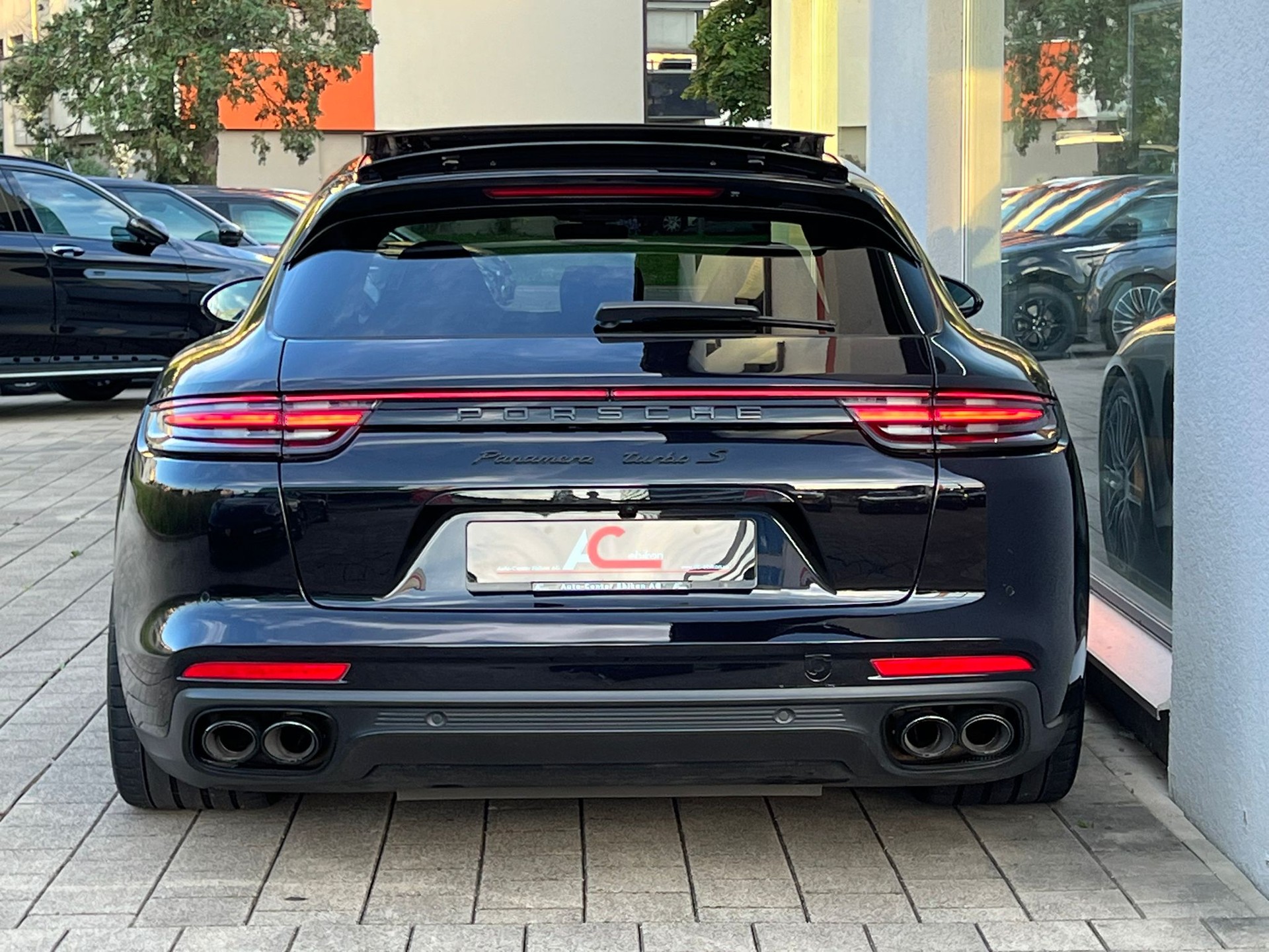 PORSCHE Panamera Turbo S E-Hybrid Sport Turismo PDK-showroom-element-3