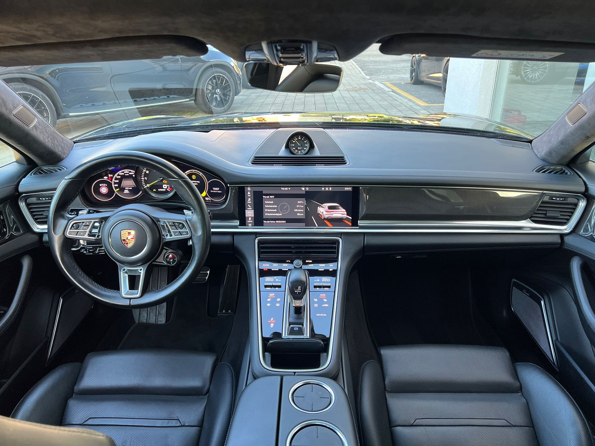 PORSCHE Panamera Turbo S E-Hybrid Sport Turismo PDK-image-5