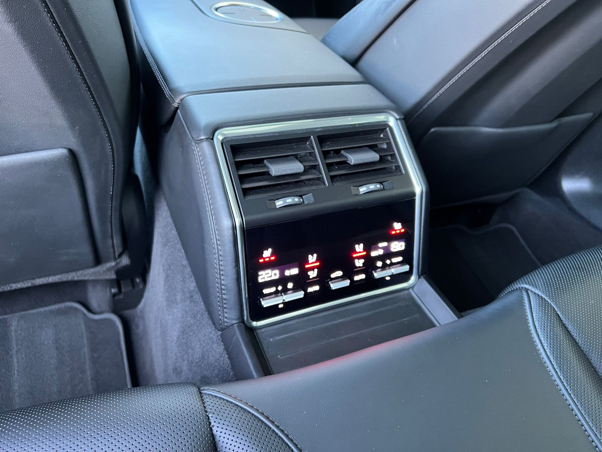 PORSCHE Panamera Turbo S E-Hybrid Sport Turismo PDK-image-21
