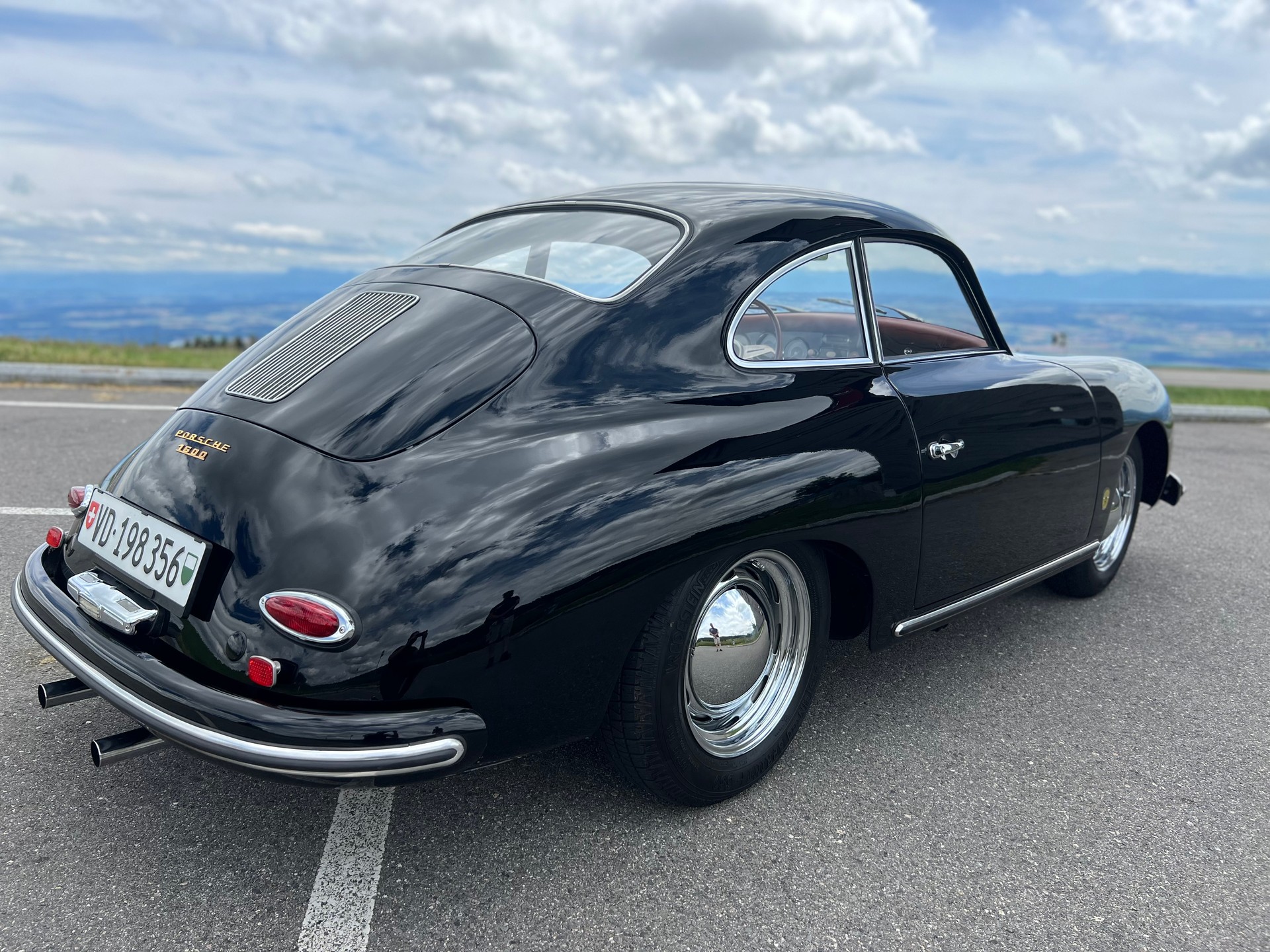 PORSCHE At1-image-1