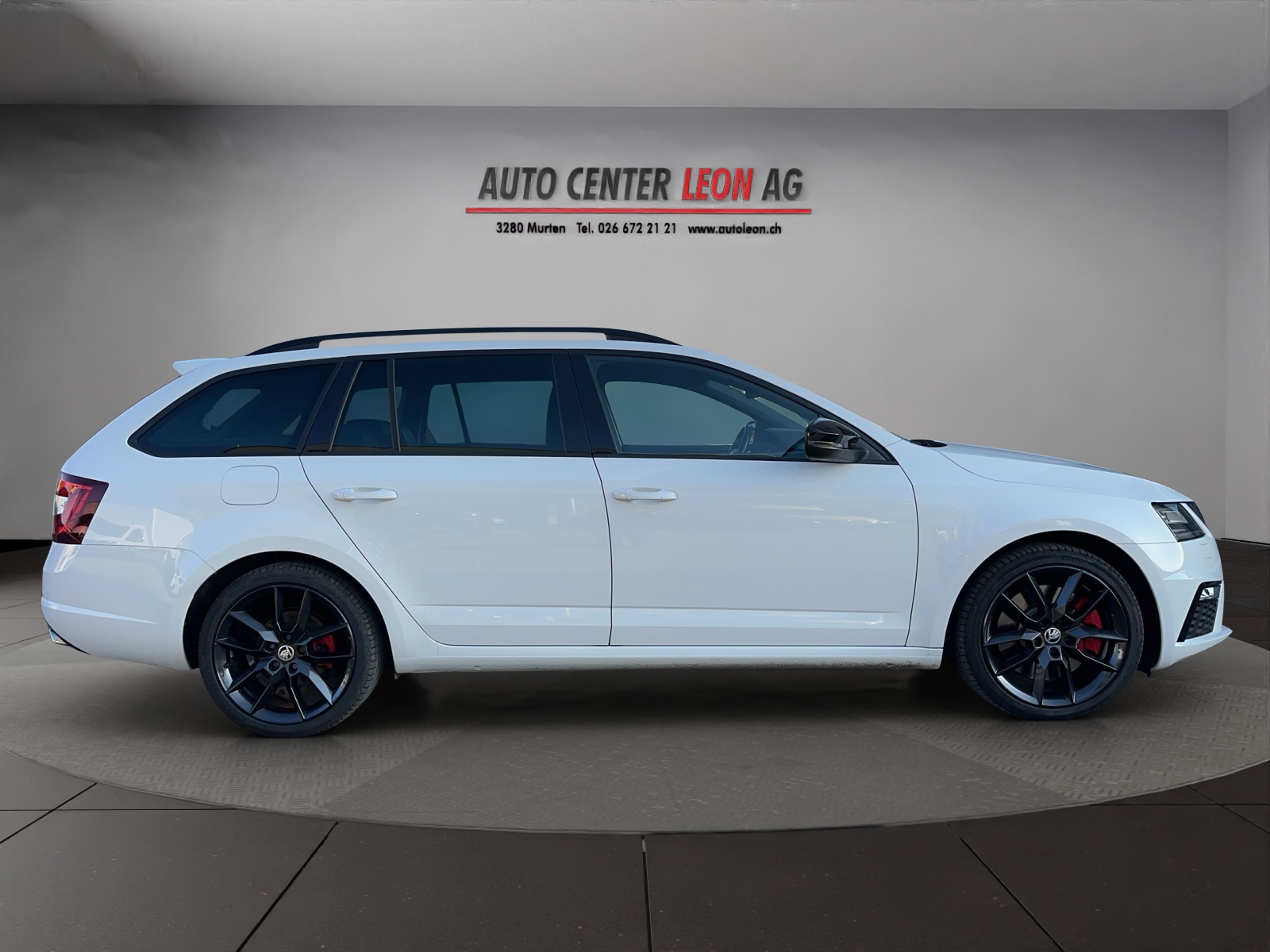 SKODA Octavia Combi 2.0 TSI RS Prag DSG-image-6