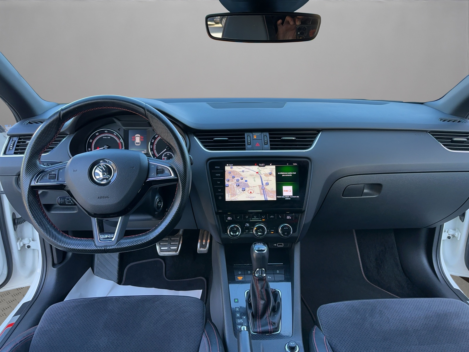 SKODA Octavia Combi 2.0 TSI RS Prag DSG-image-13