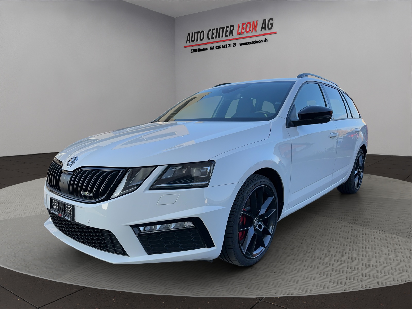 SKODA Octavia Combi 2.0 TSI RS Prag DSG-image-1