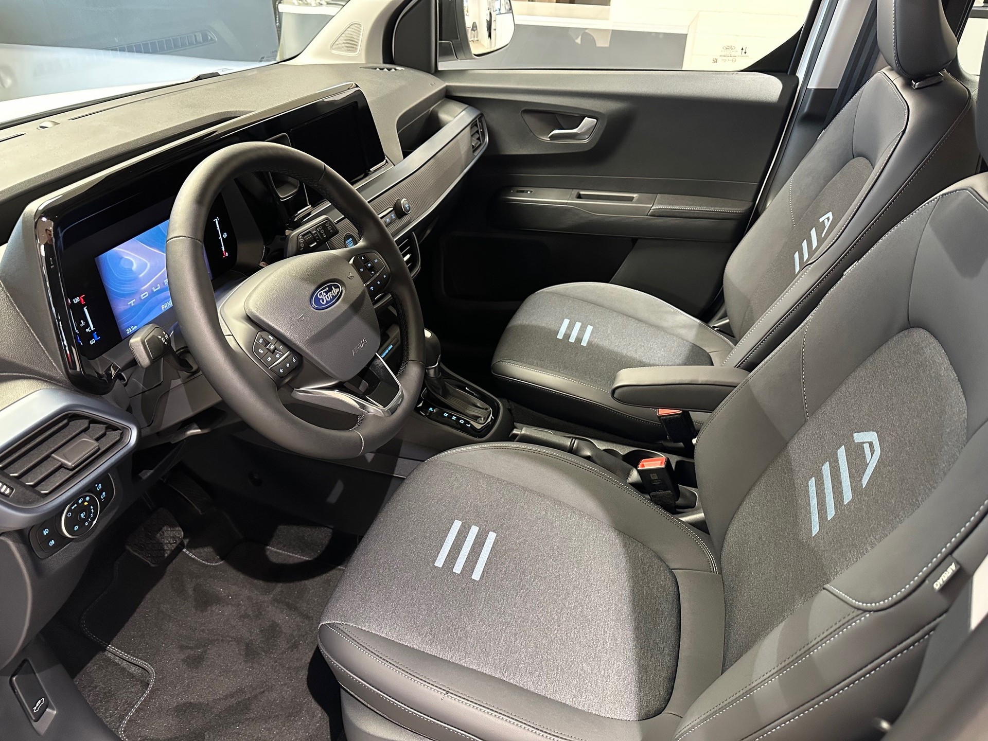 FORD Transit Tourneo Courier 1.0 EcoBoost Active-image-9