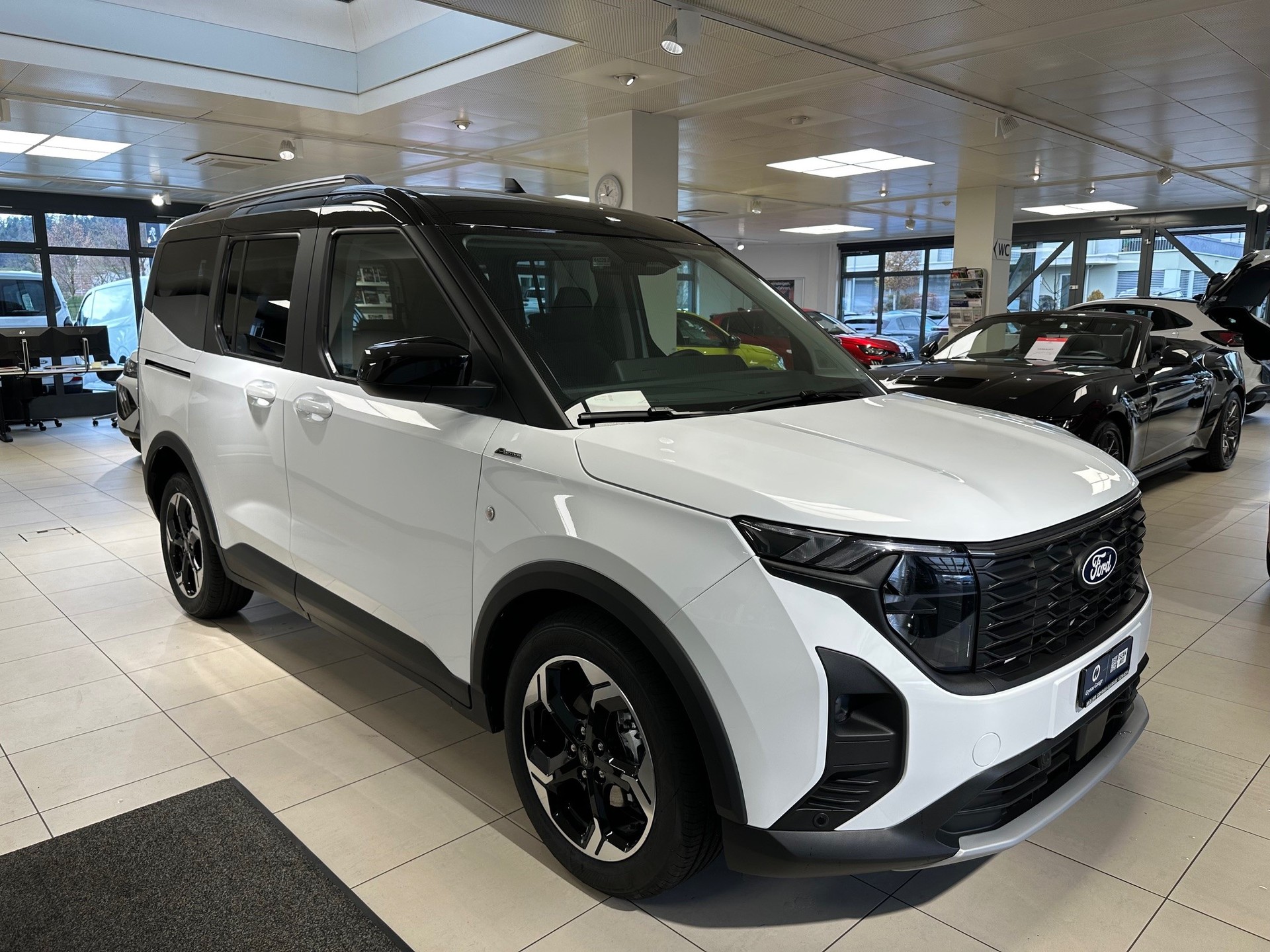 FORD Transit Tourneo Courier 1.0 EcoBoost Active-image-2