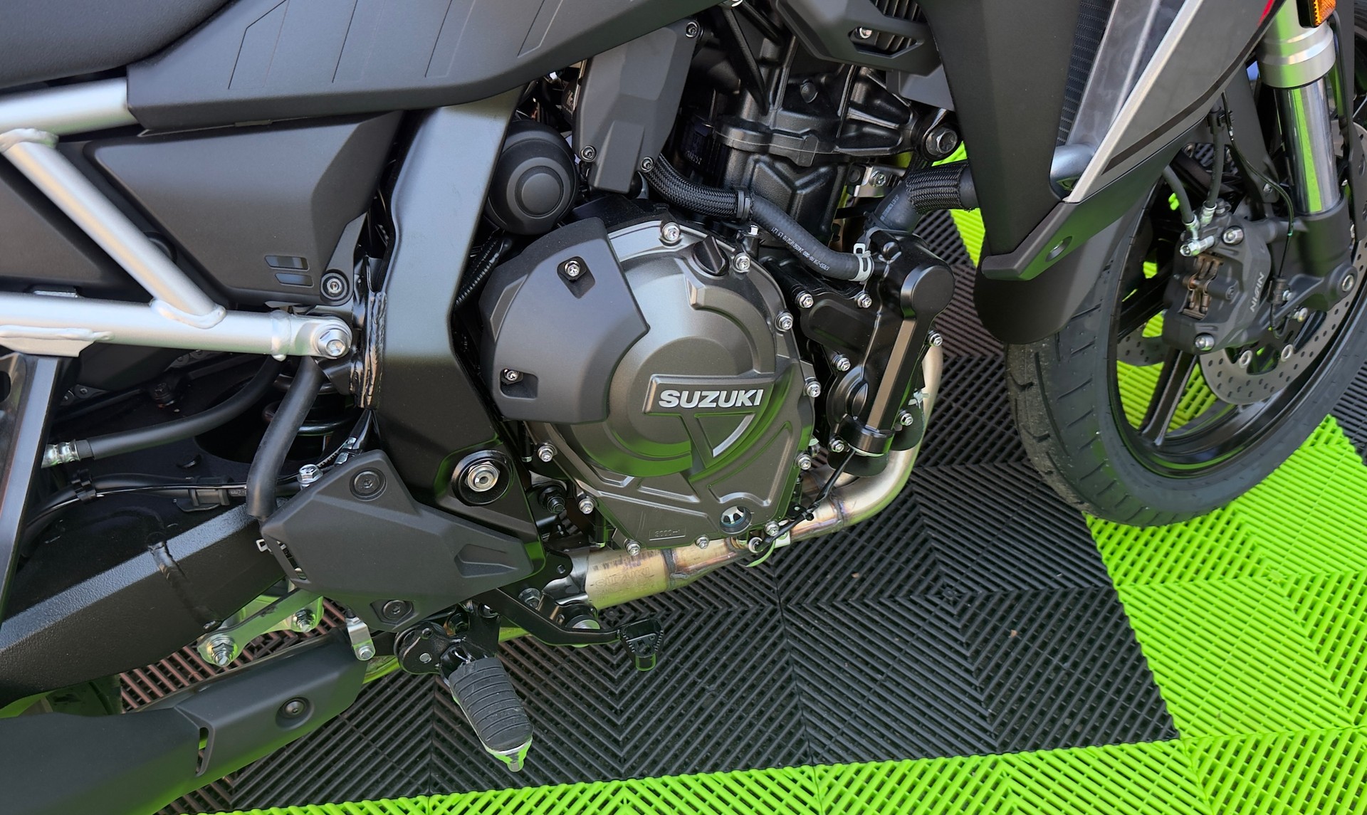 SUZUKI DL 800-image-9