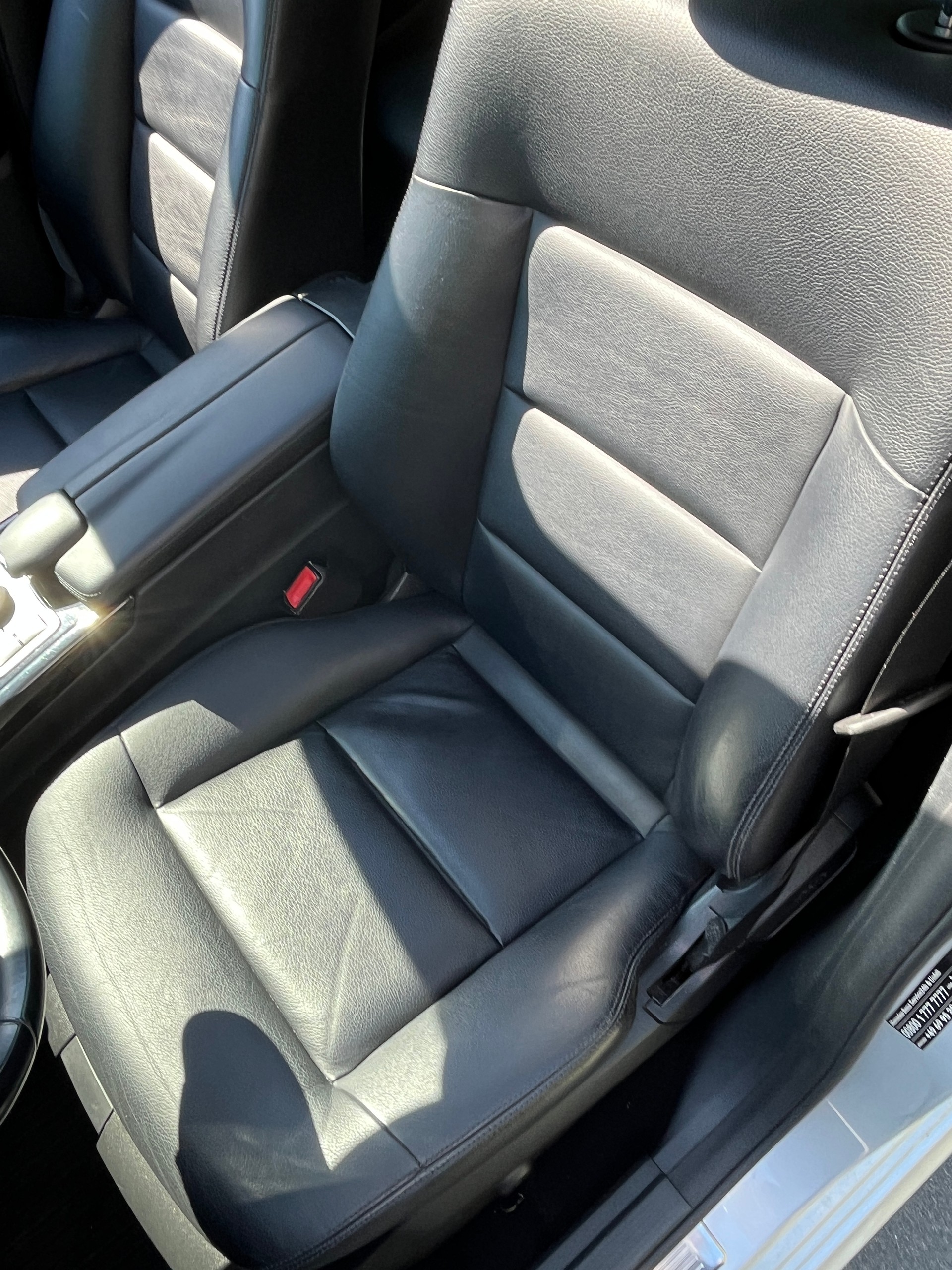 MERCEDES-BENZ E 350 CDI BlueEff. Avantgarde 4Matic 7G-Tronic-image-9