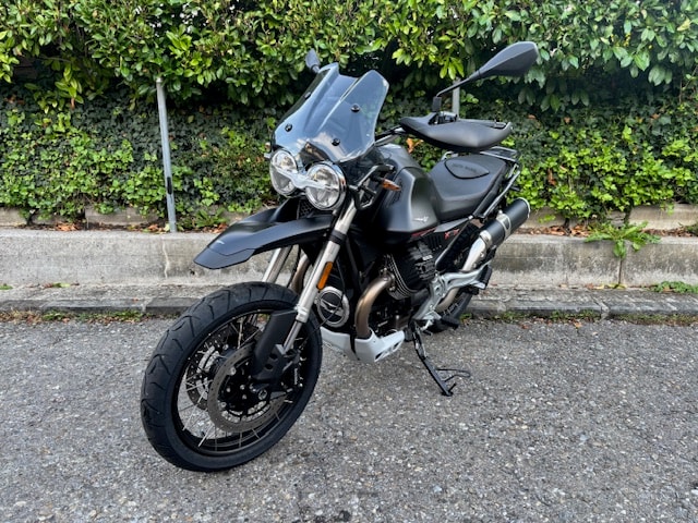 MOTO GUZZI V85 TT-showroom-element-1
