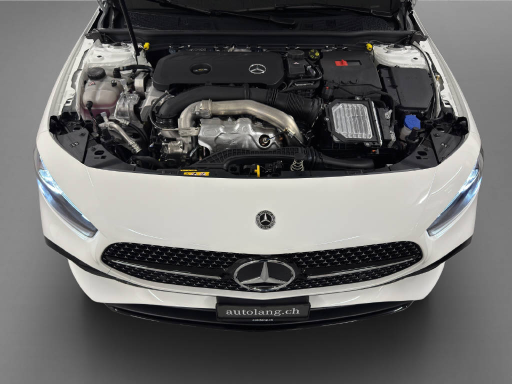 MERCEDES-BENZ A 250 AMG Line 4Matic-image-8