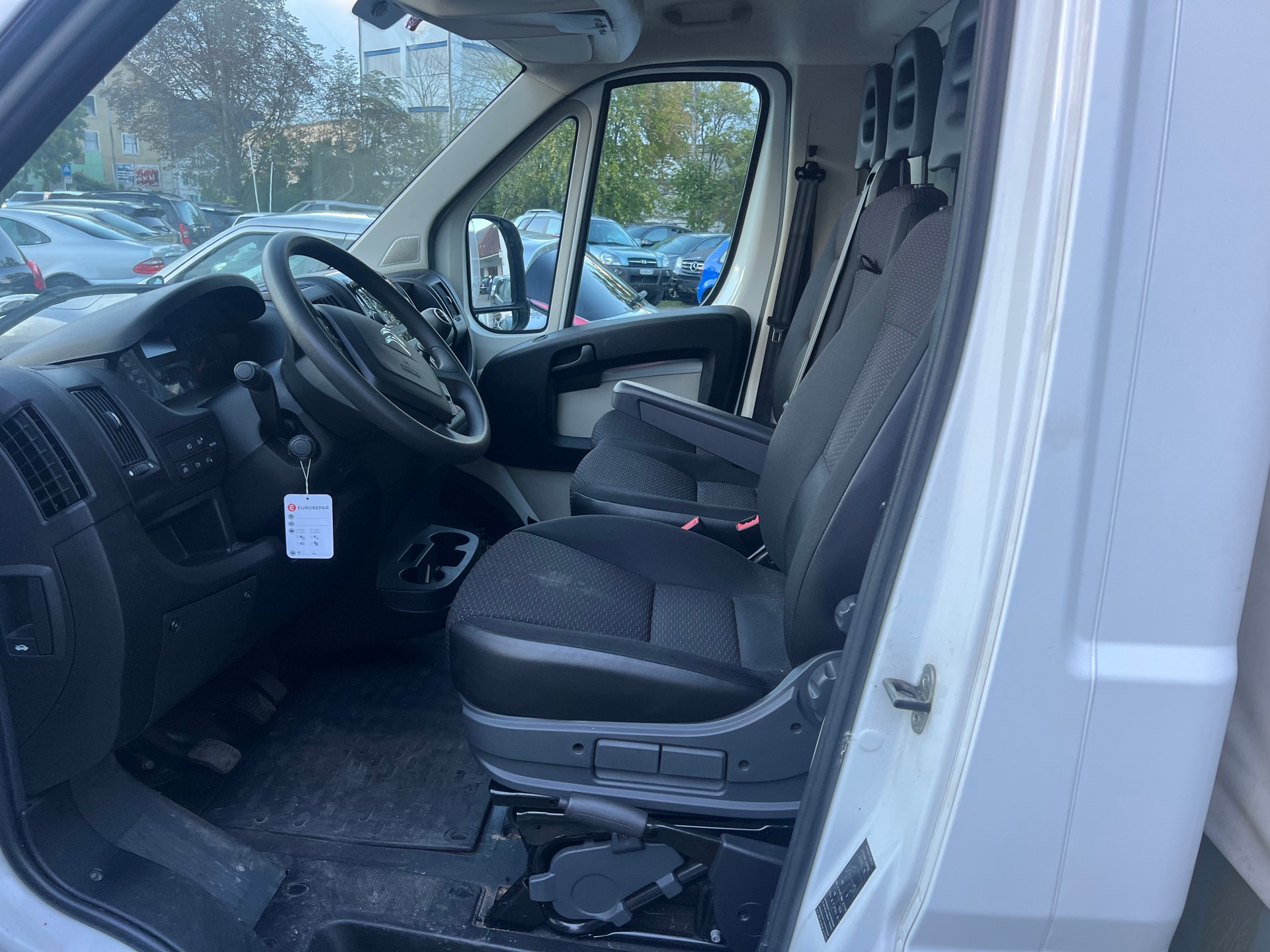 CITROEN Jumper 35 2.2 BlueHDi 165 Control L4-image-4