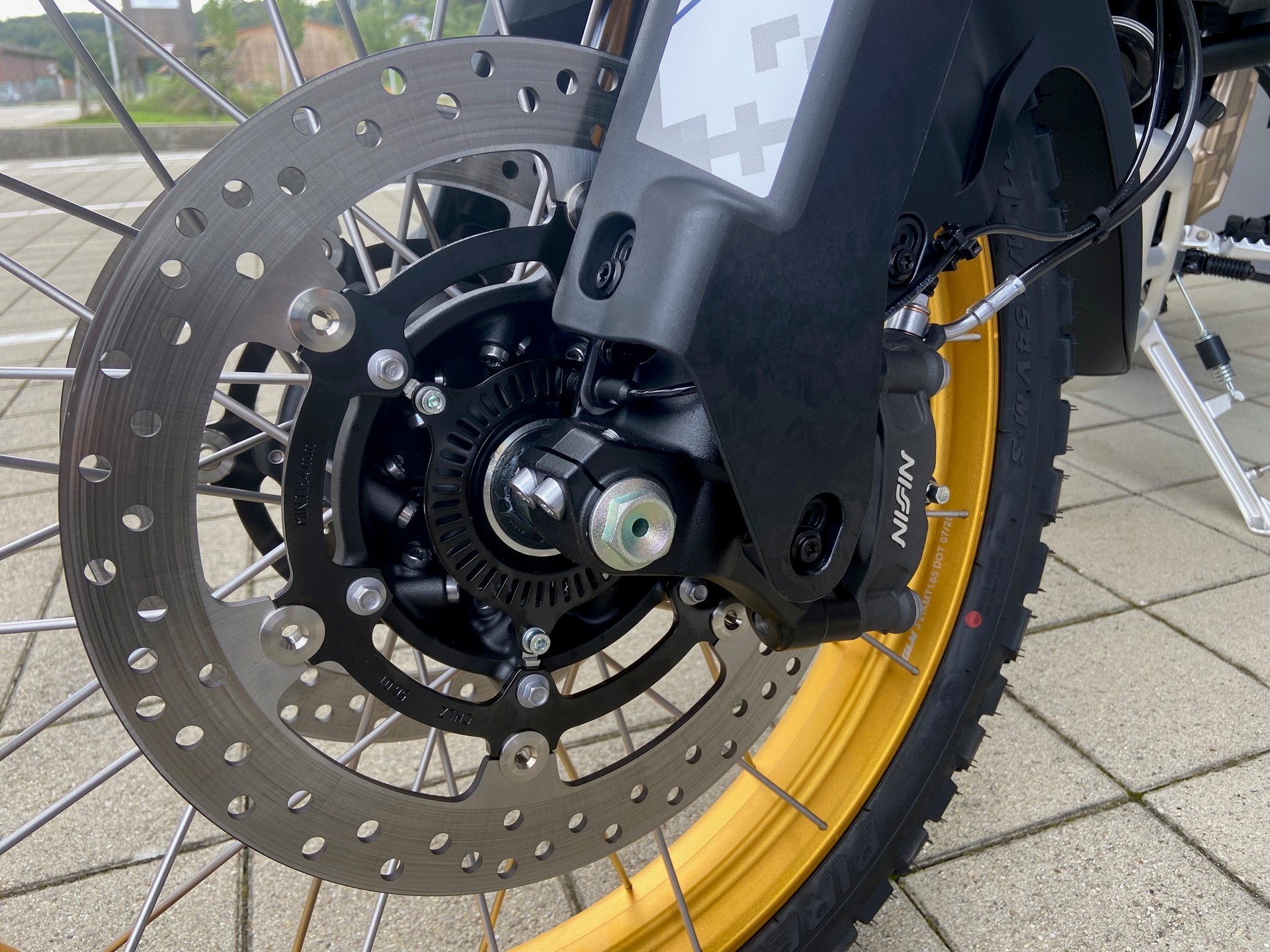 VOGE 800DS Rally-showroom-element-1