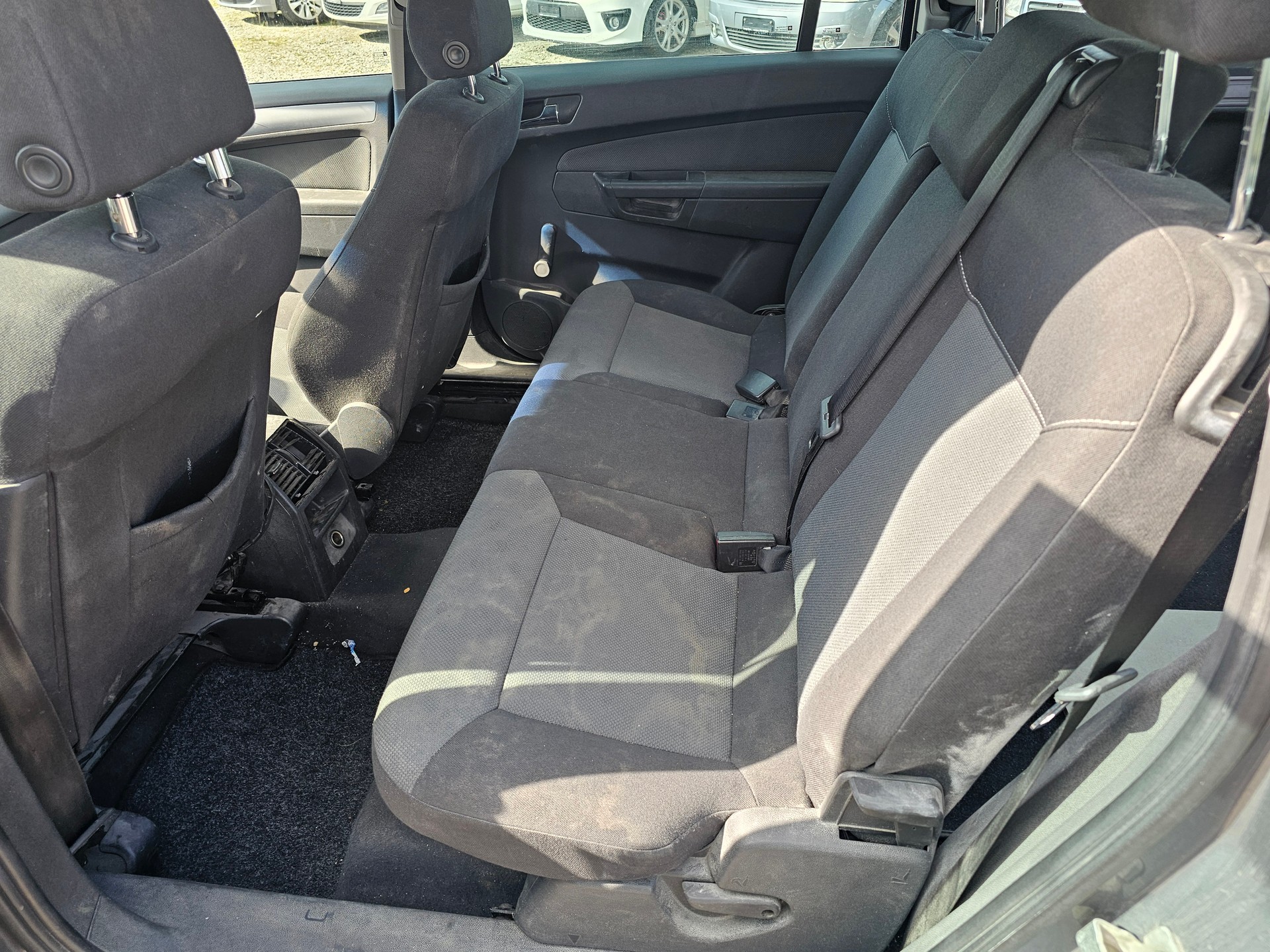 OPEL Zafira 1.8i 16V Cosmo-image-7