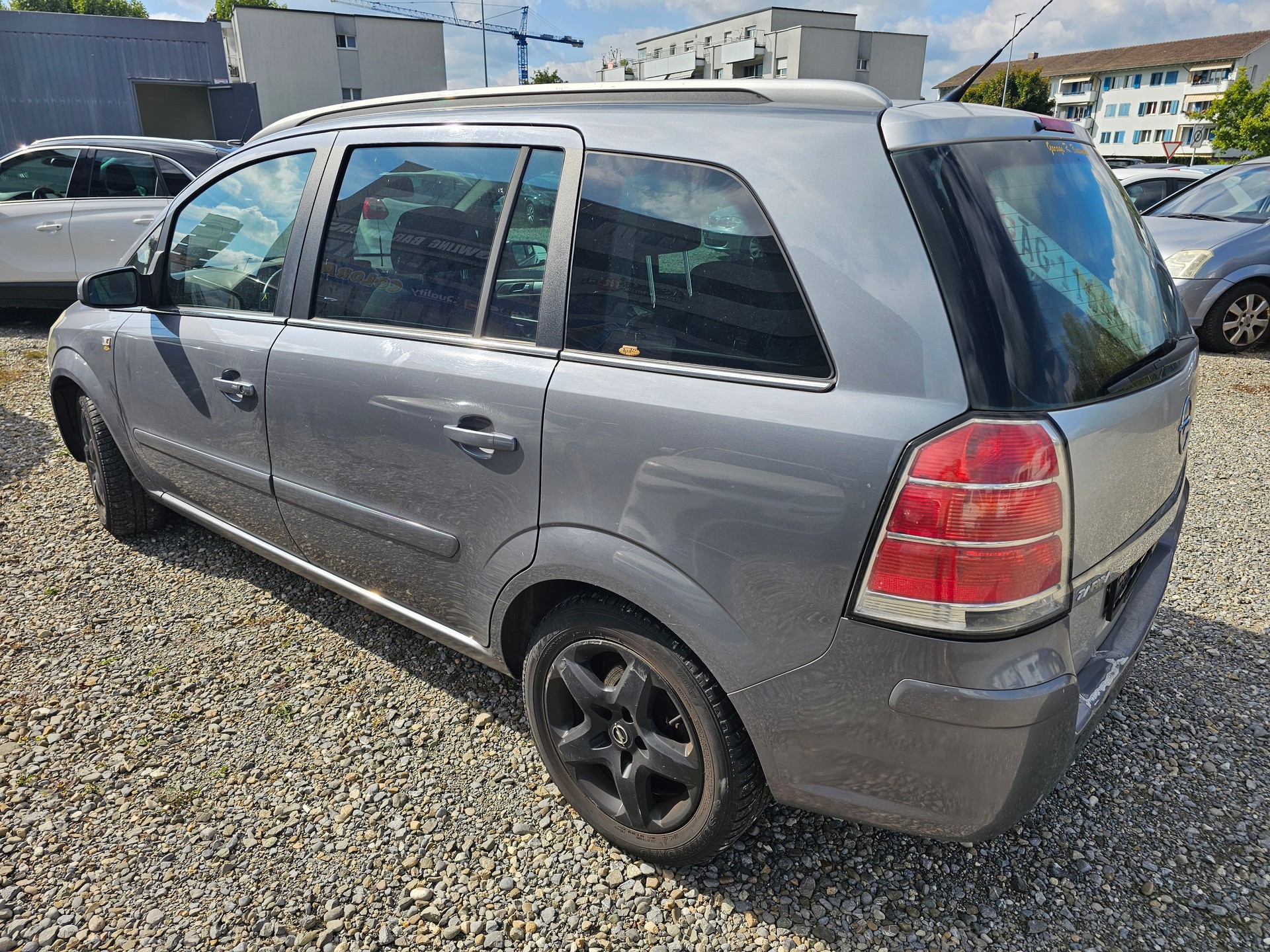 OPEL Zafira 1.8i 16V Cosmo-image-3