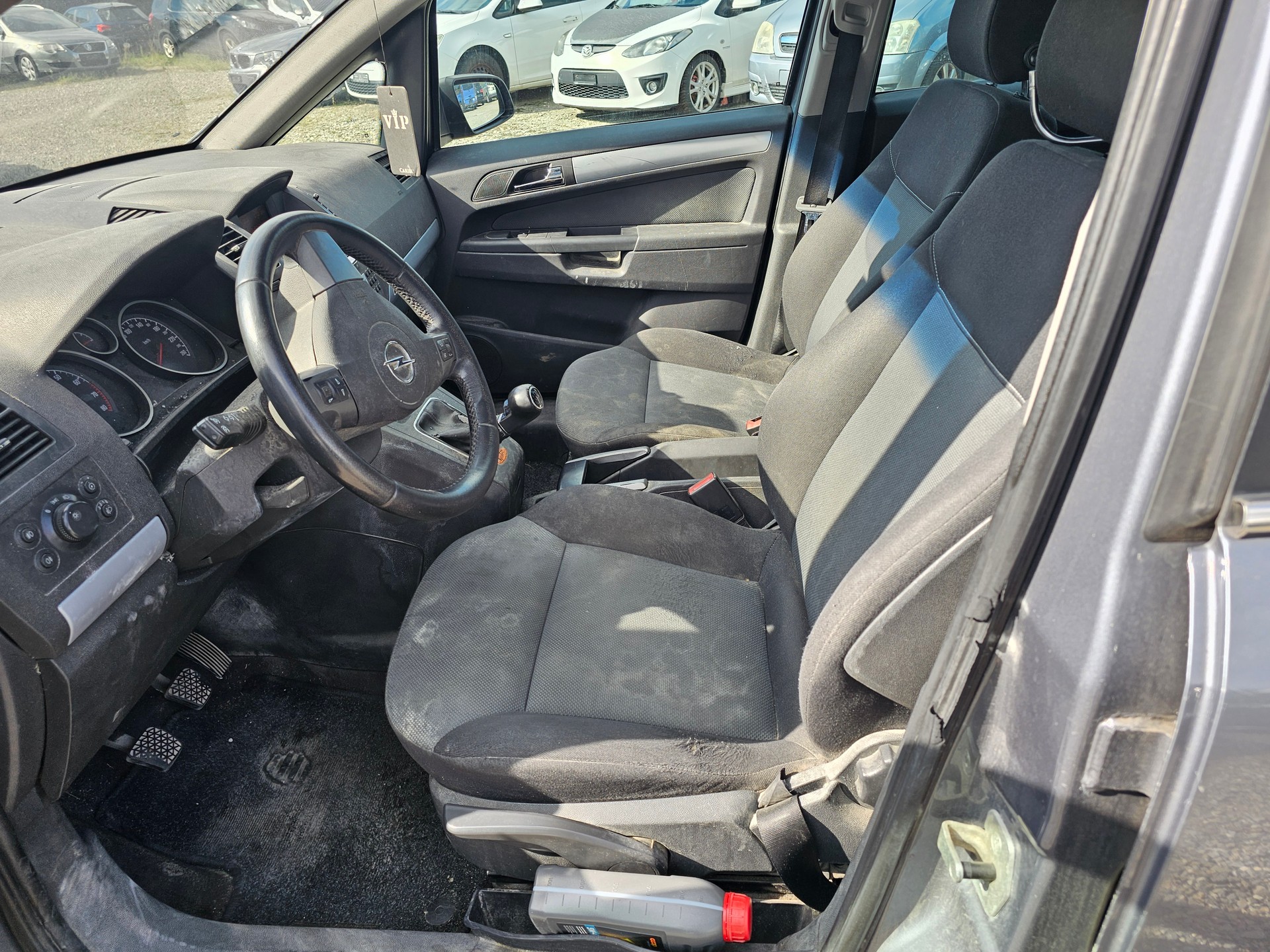 OPEL Zafira 1.8i 16V Cosmo-image-8