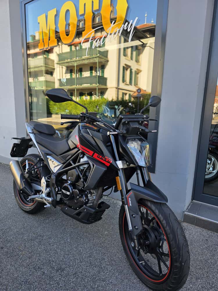 SWM Hoku 125