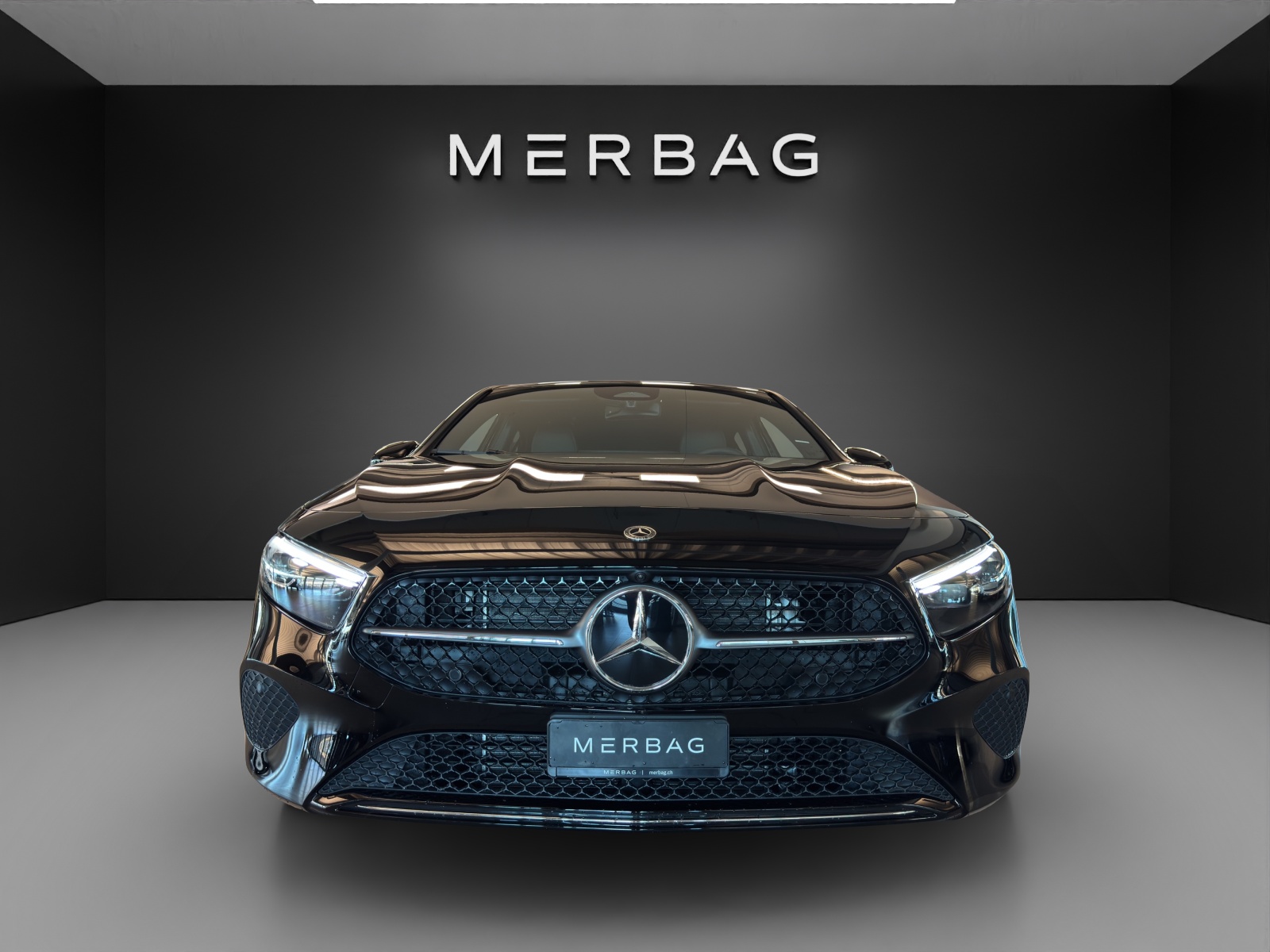 MERCEDES-BENZ A 250 e EQ Star 8G-DCT-image-2