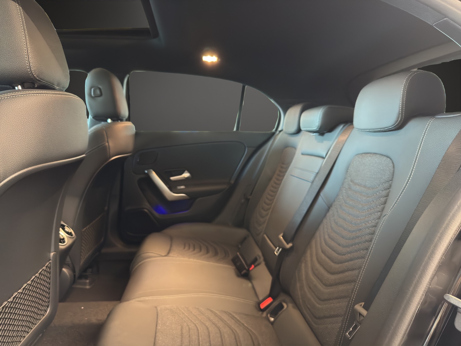 MERCEDES-BENZ A 250 e EQ Star 8G-DCT-image-11